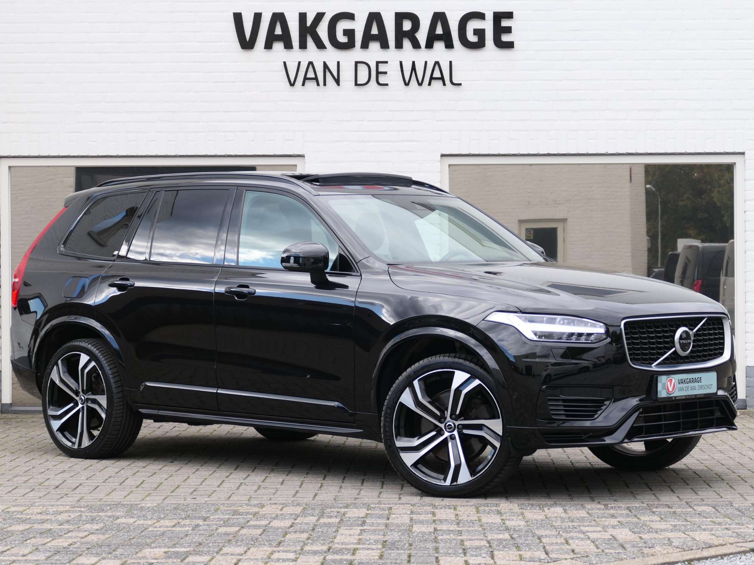 Volvo - XC90