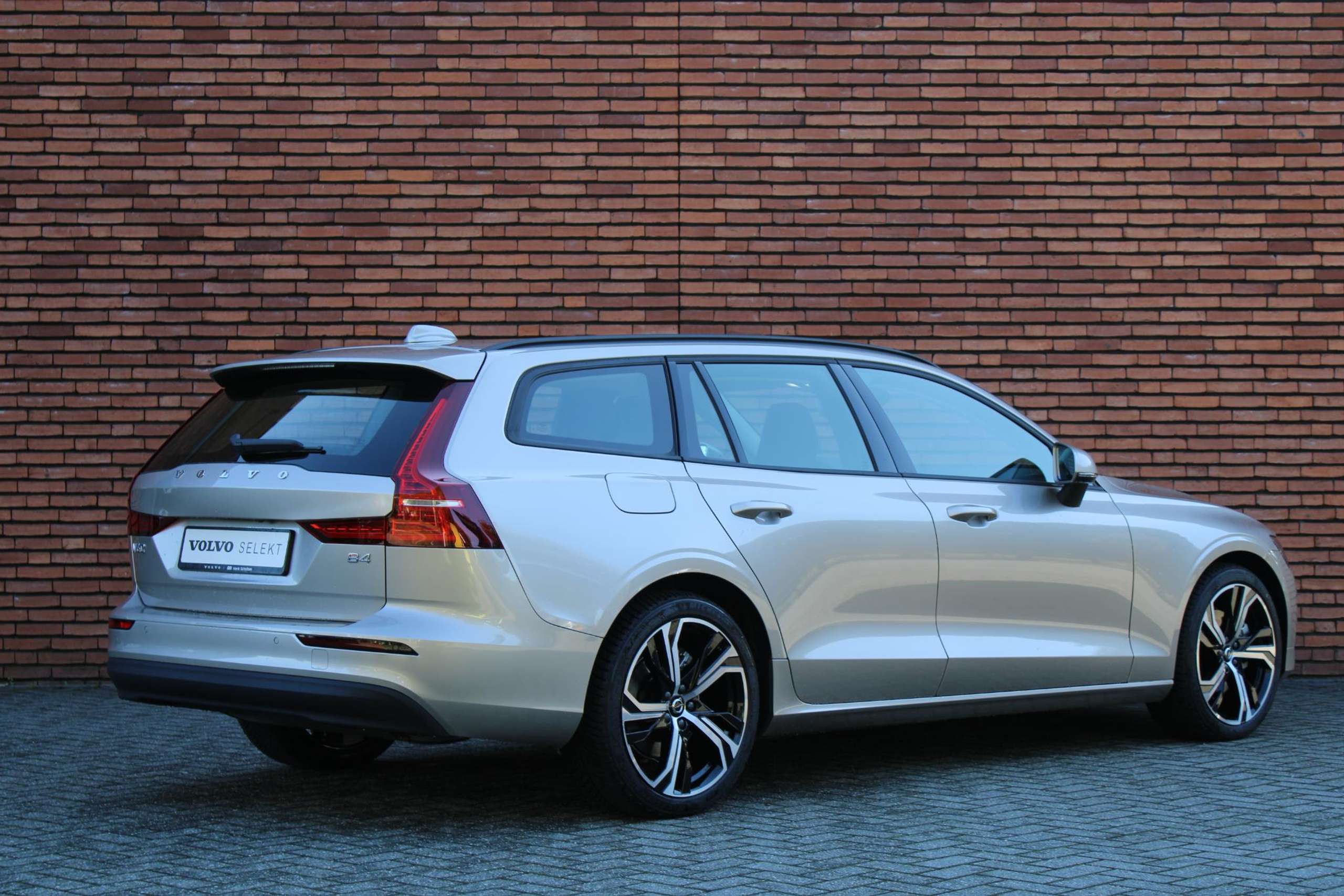 Volvo - V60