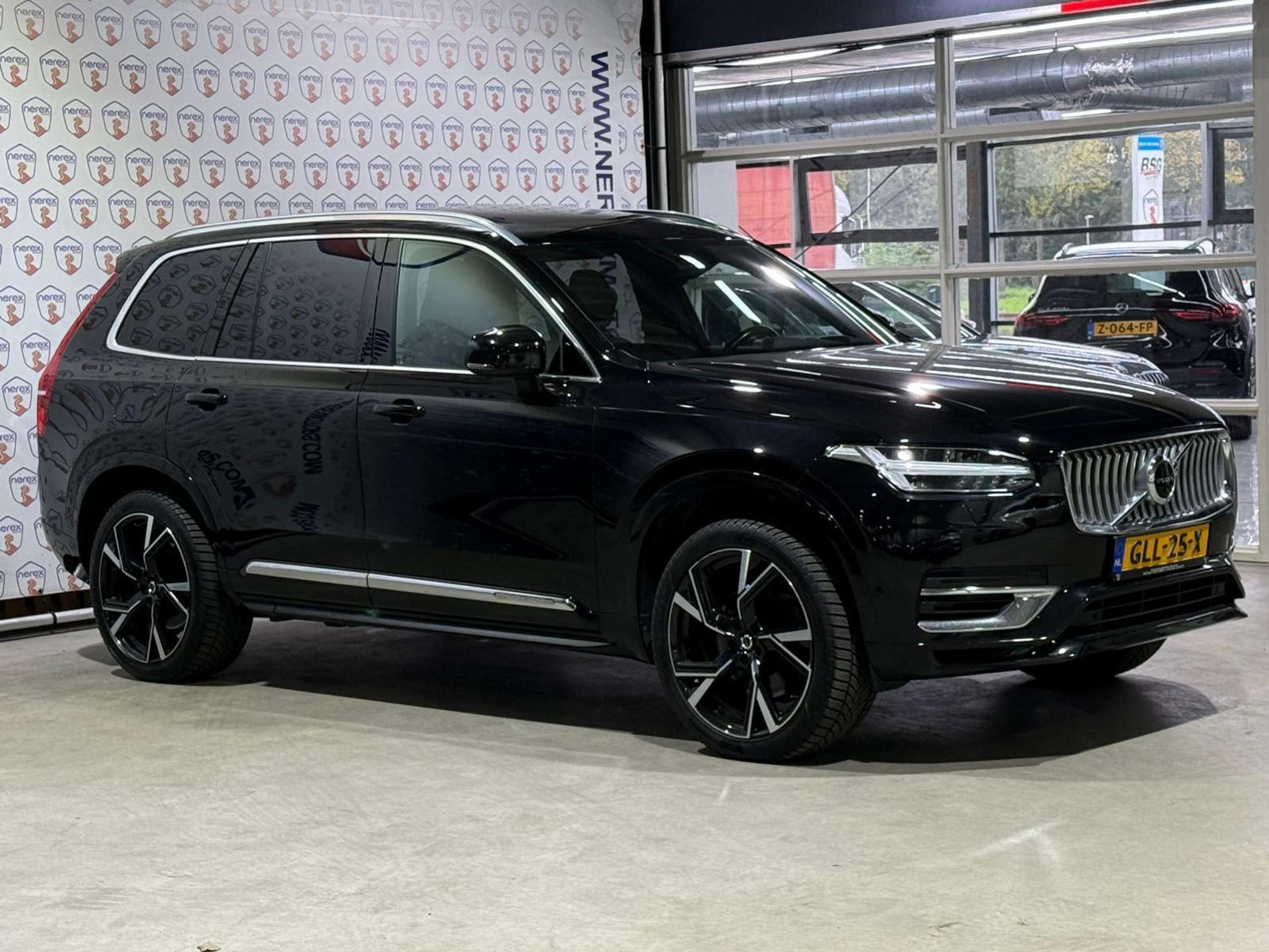 Volvo - XC90