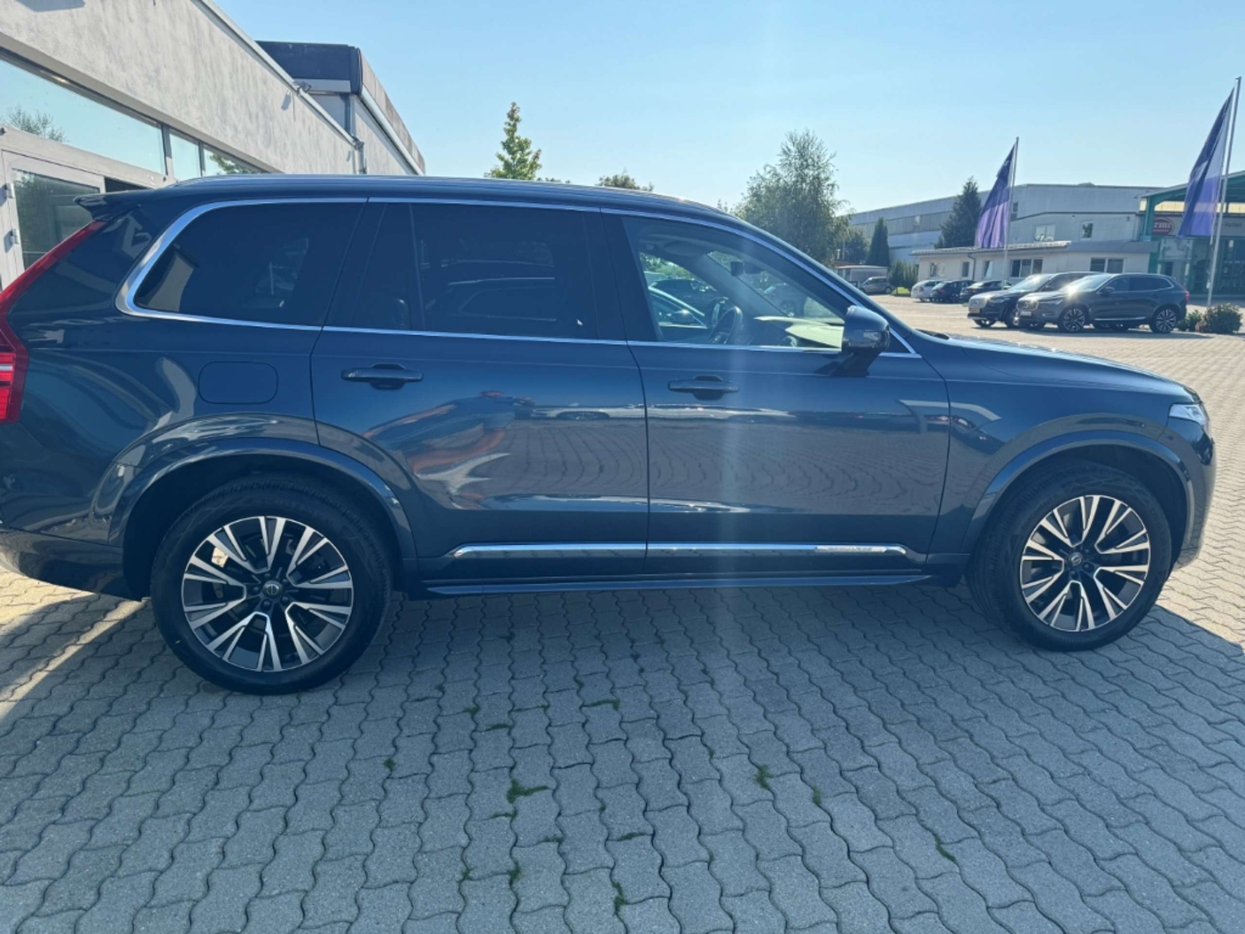 Volvo - XC90