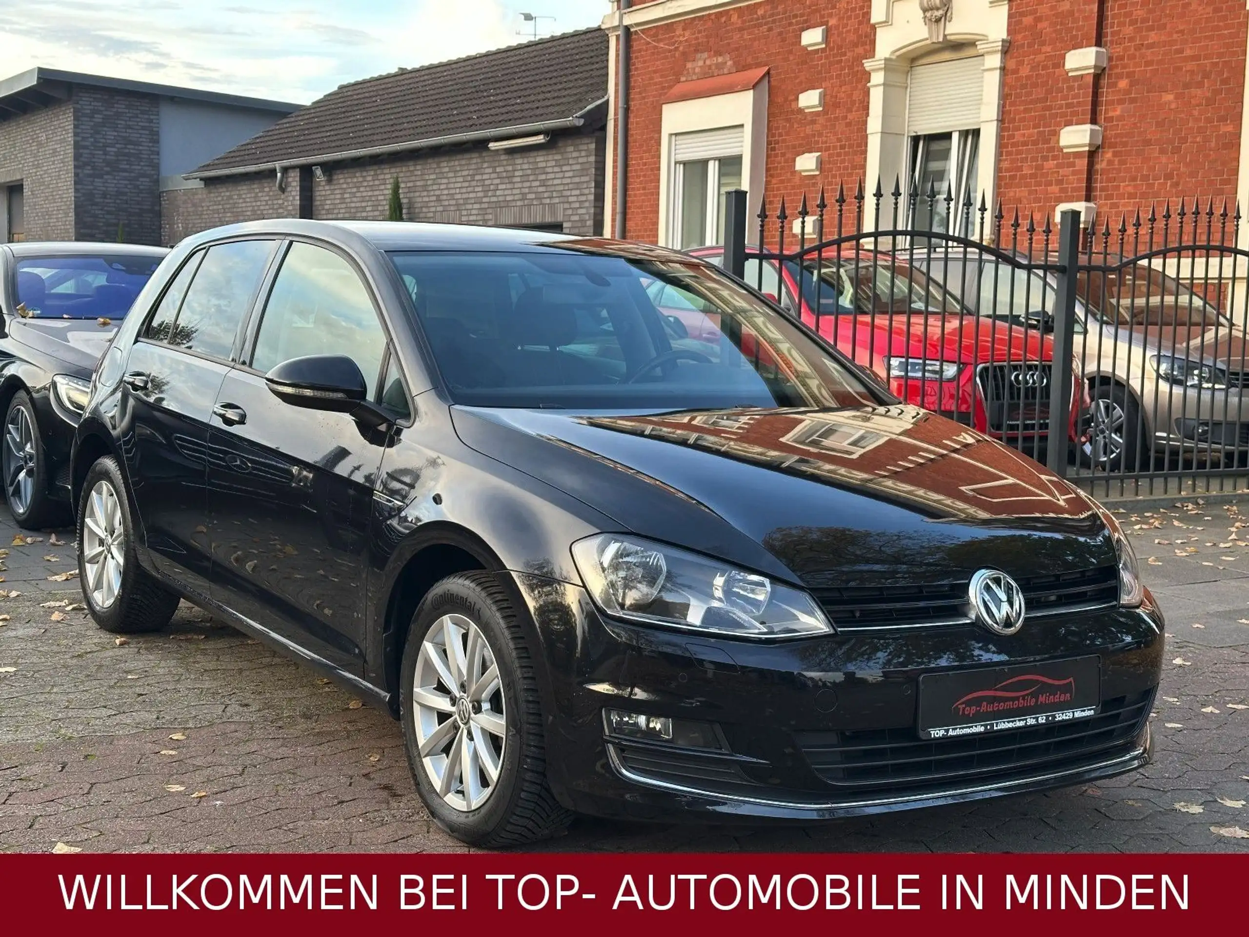 Volkswagen - Golf