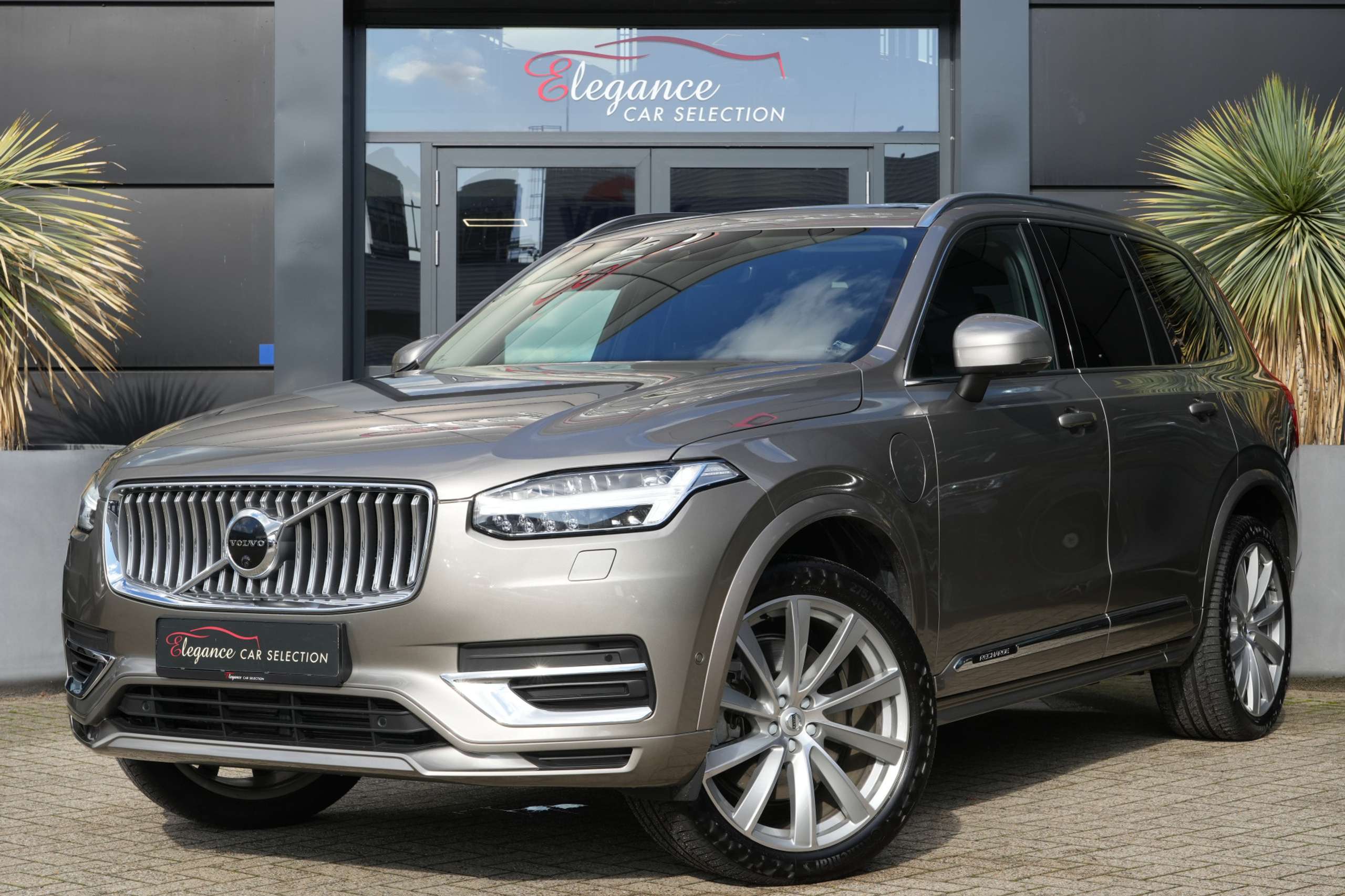 Volvo - XC90