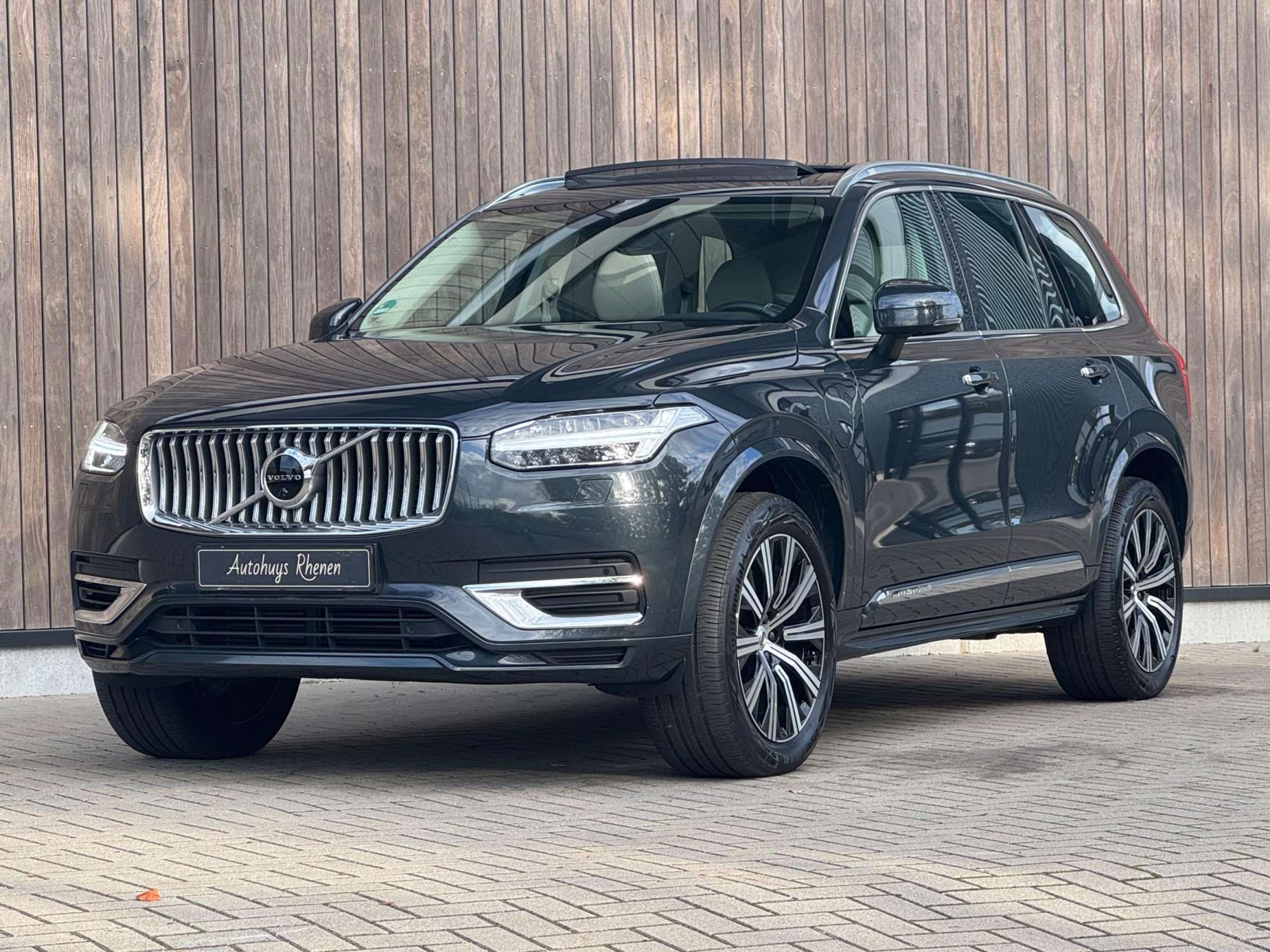 Volvo - XC90