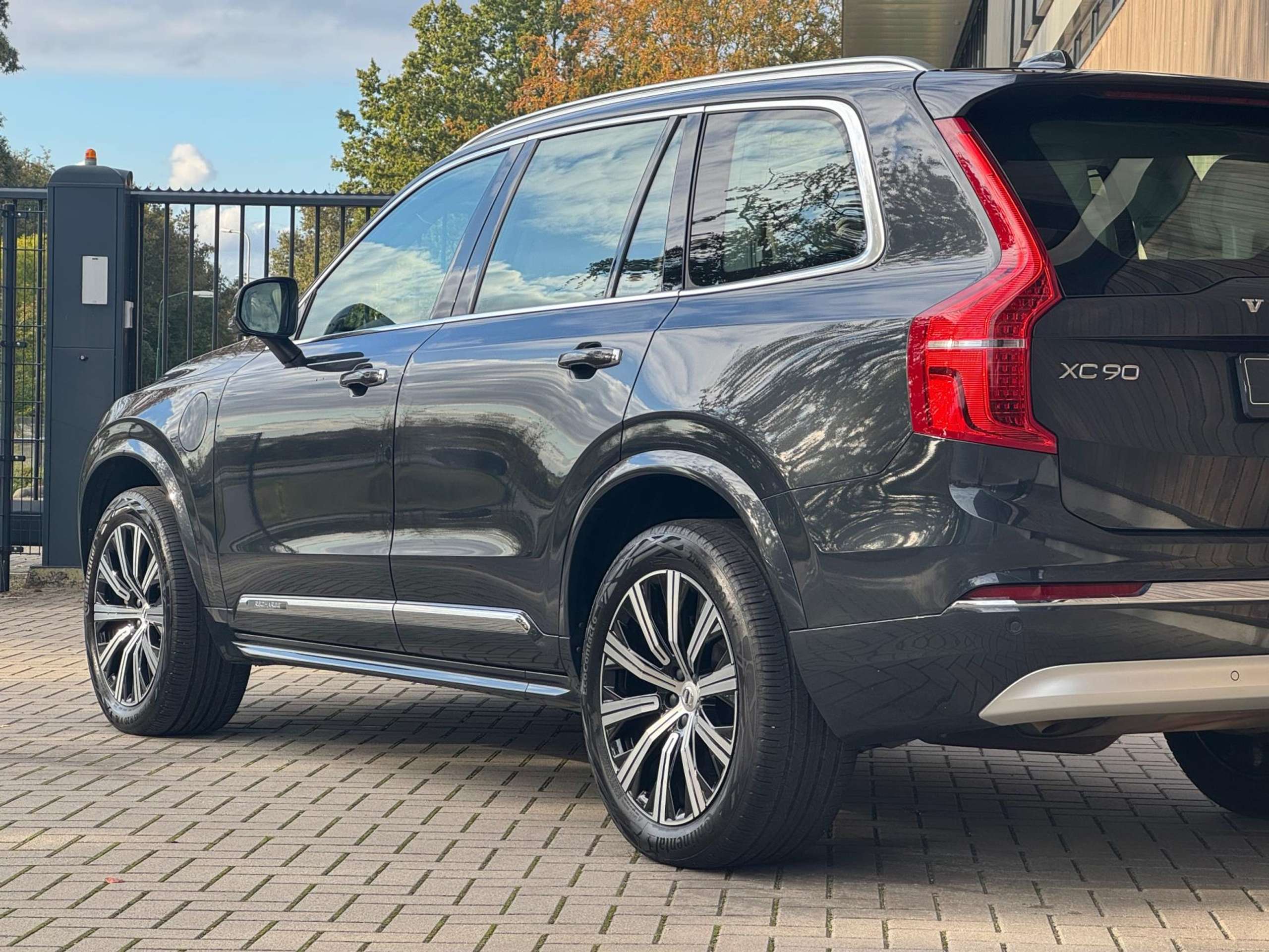 Volvo - XC90