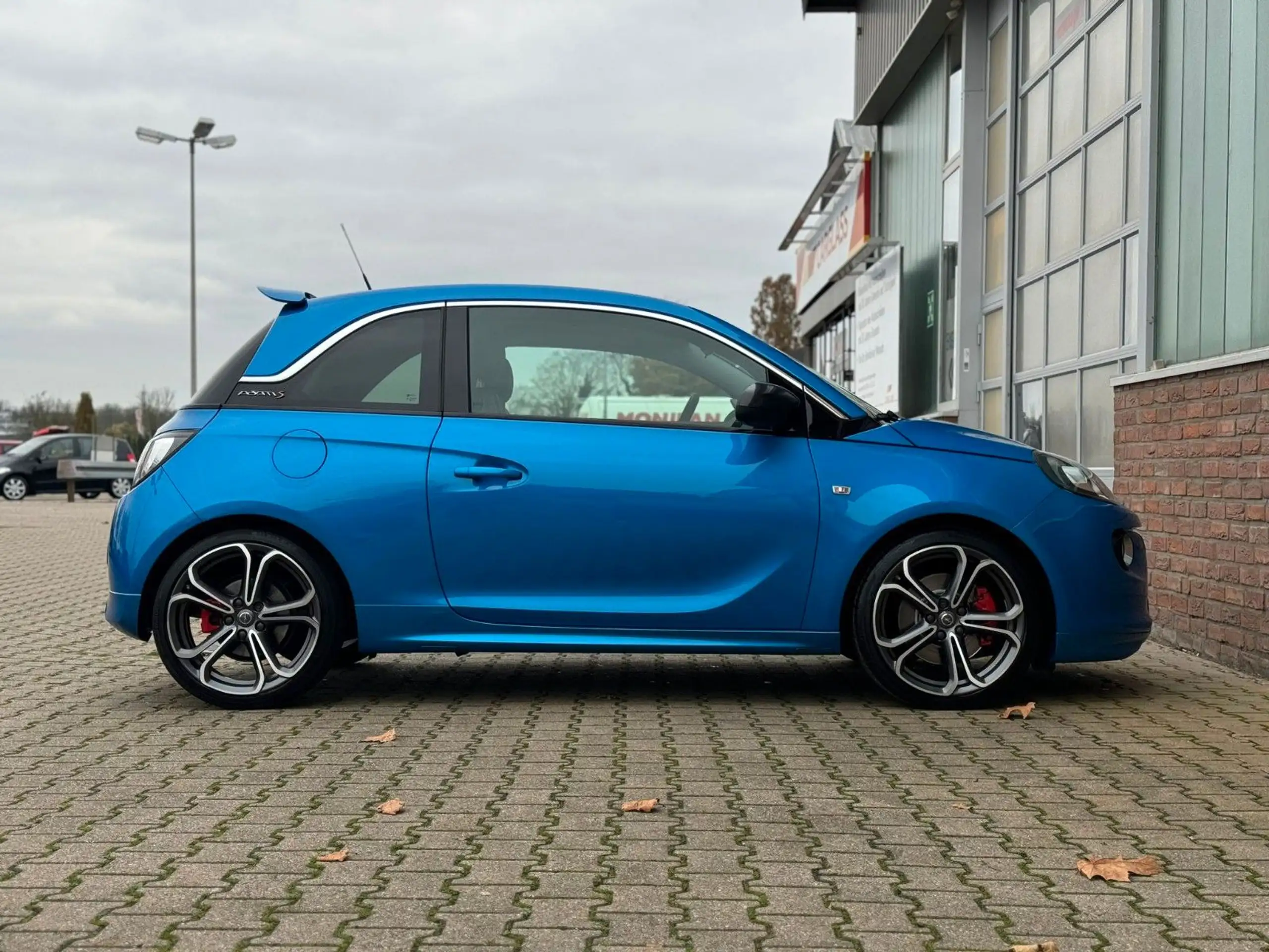 Opel - Adam