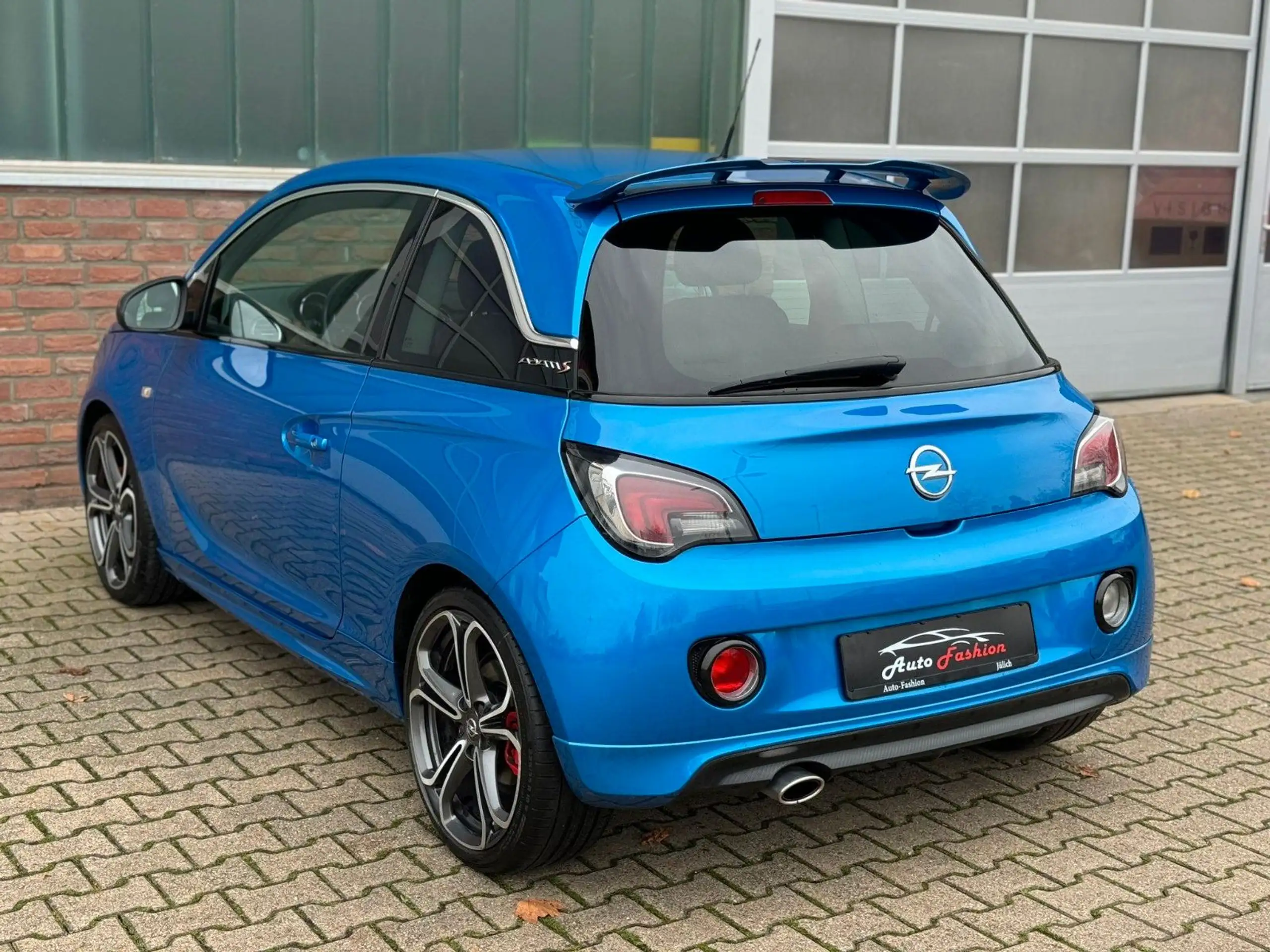 Opel - Adam