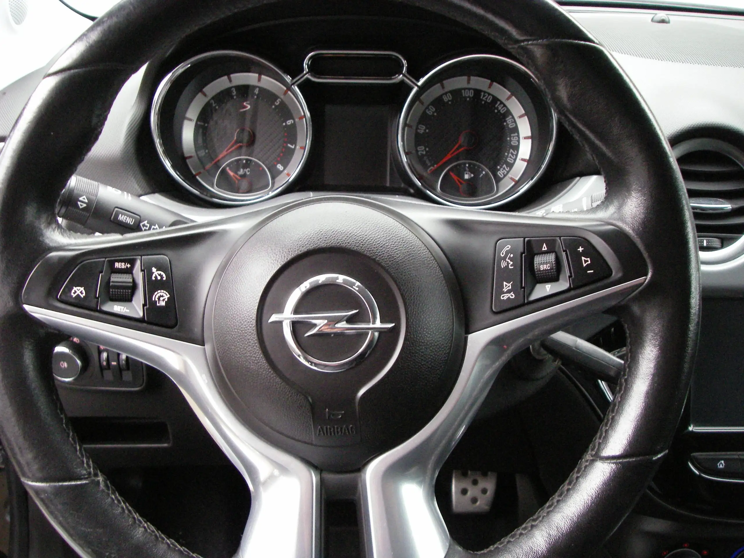 Opel - Adam