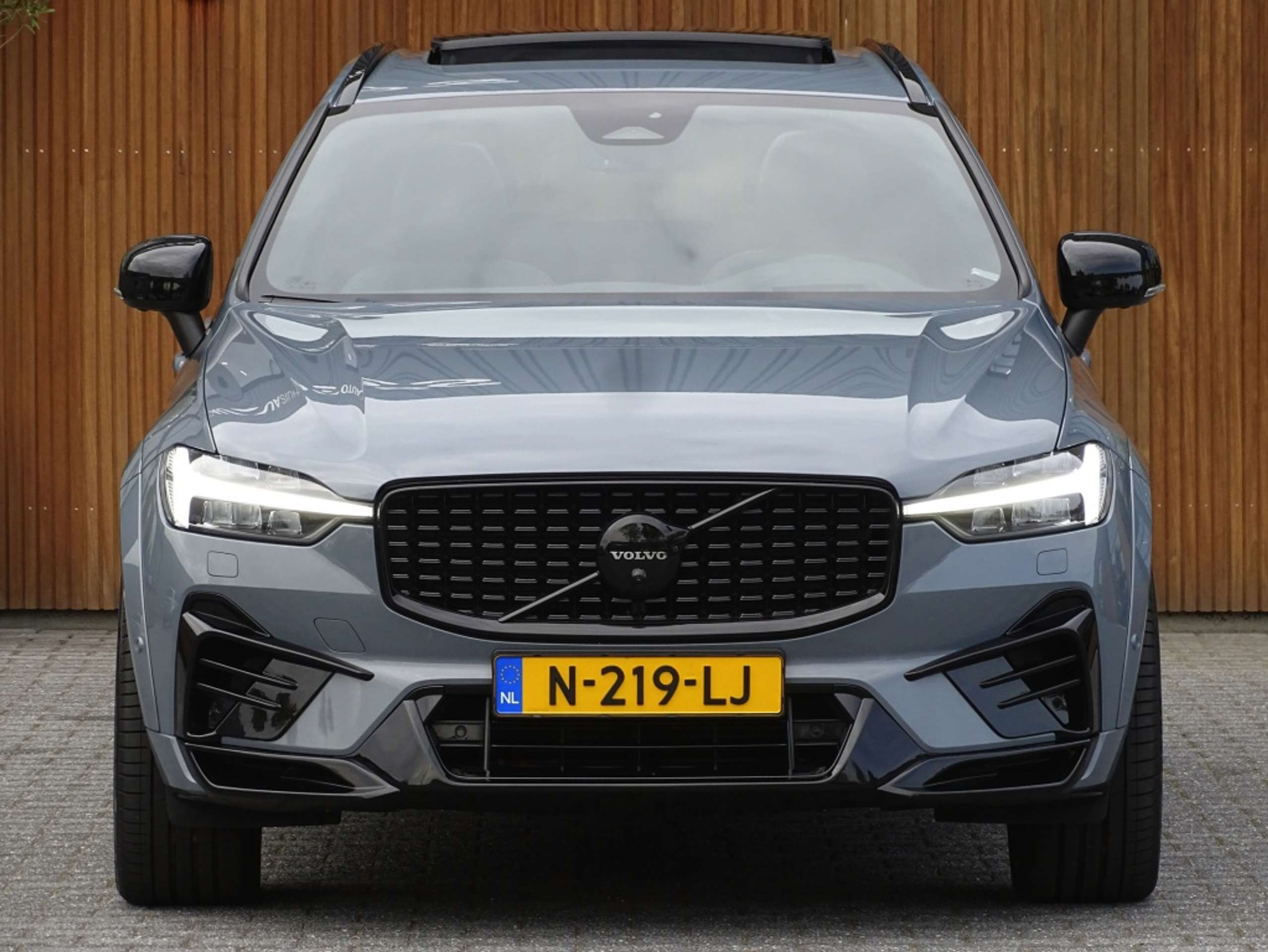 Volvo - XC60