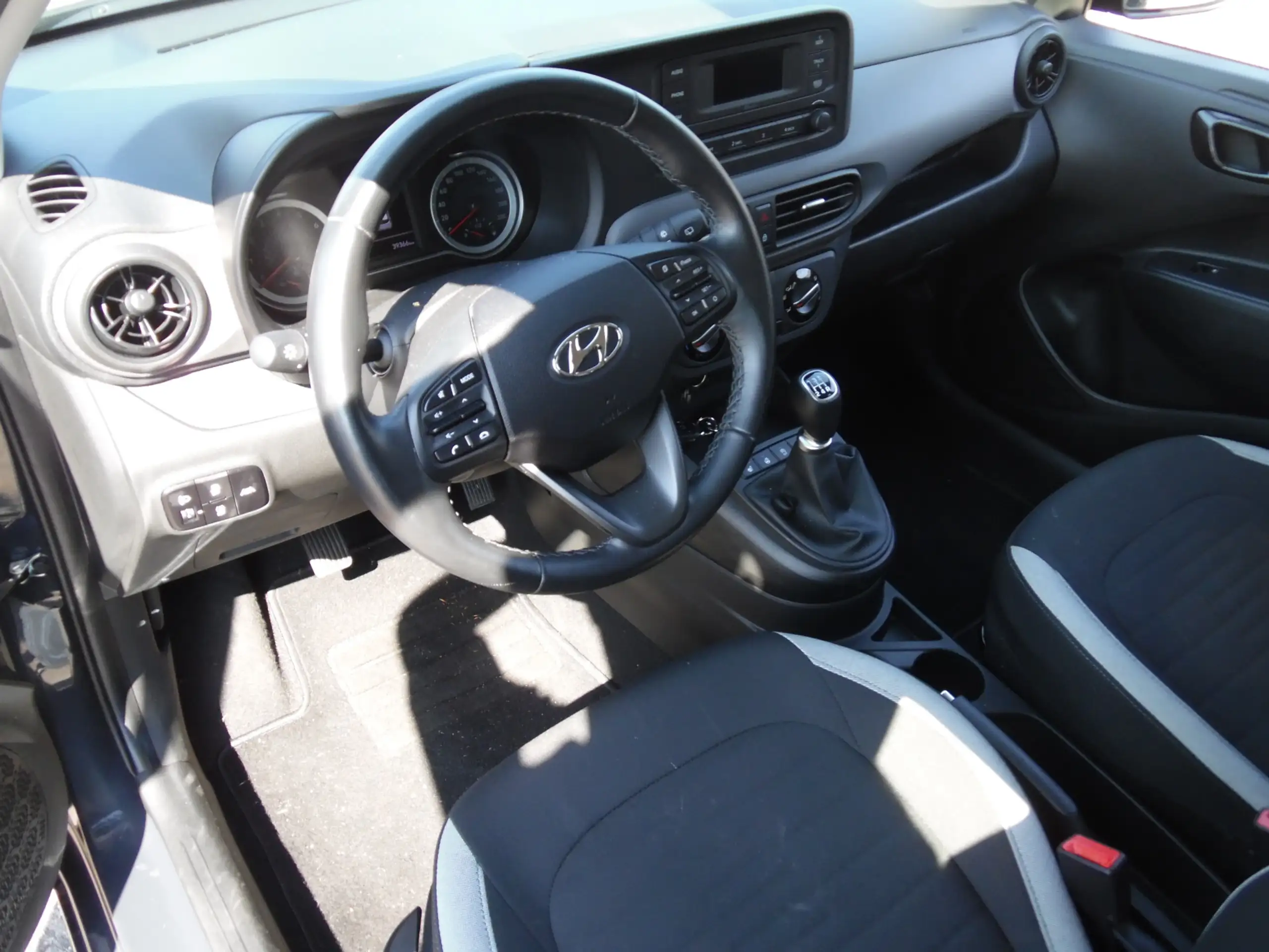 Hyundai - i10