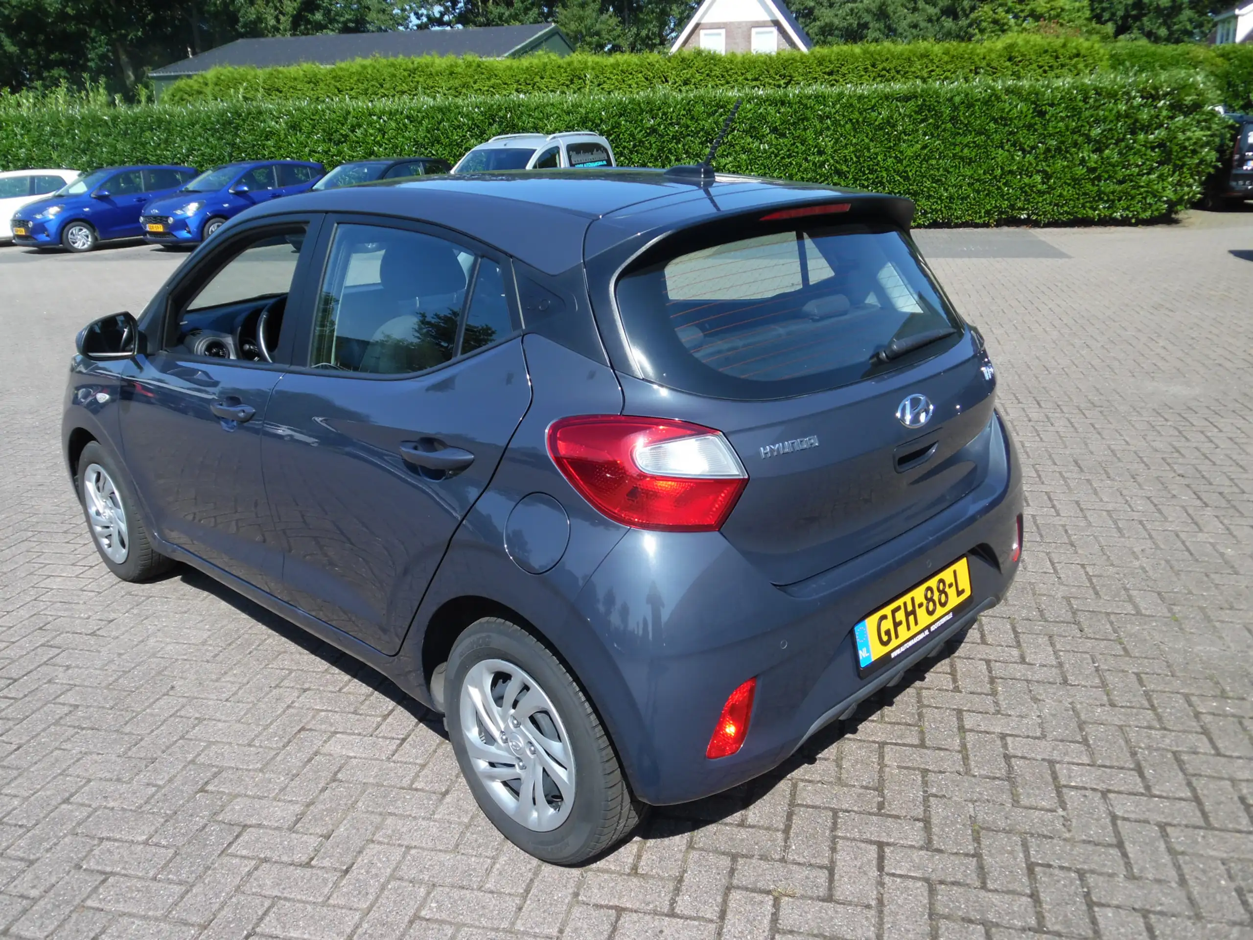 Hyundai - i10