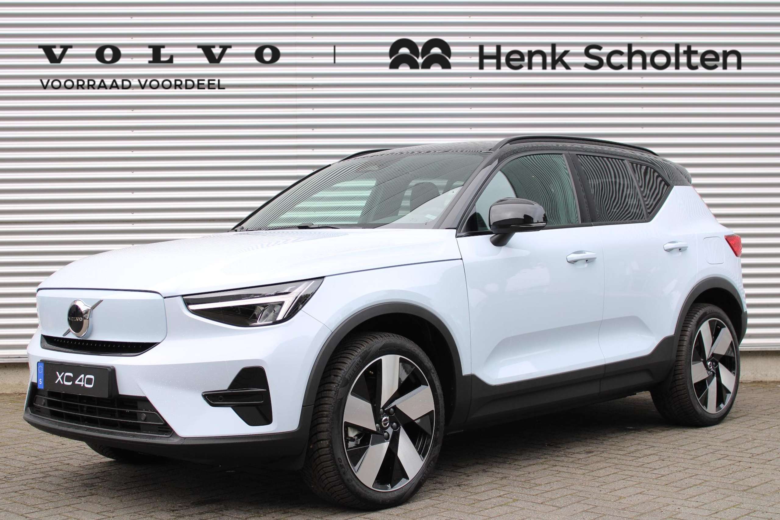 Volvo XC40 2024