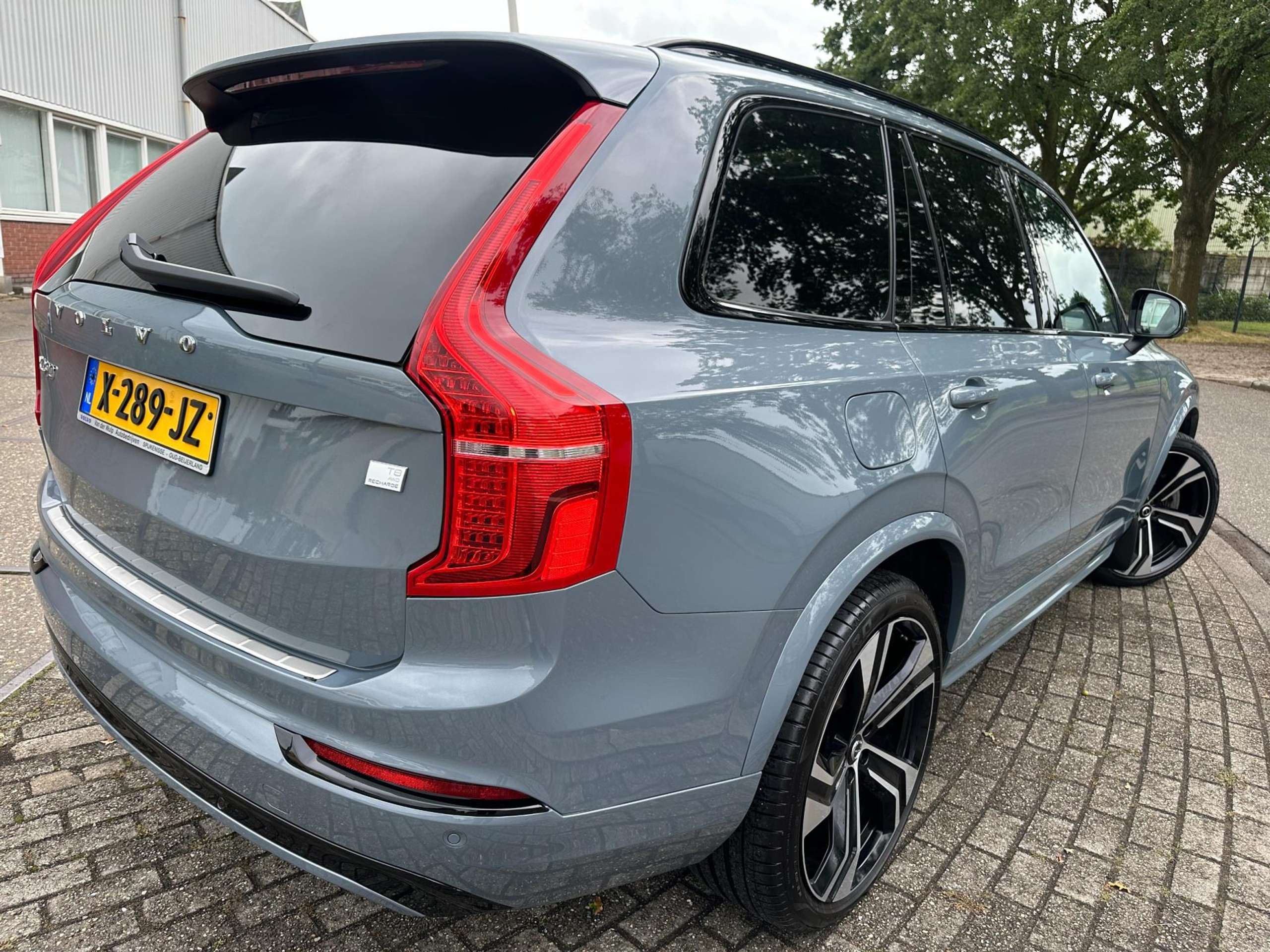 Volvo - XC90