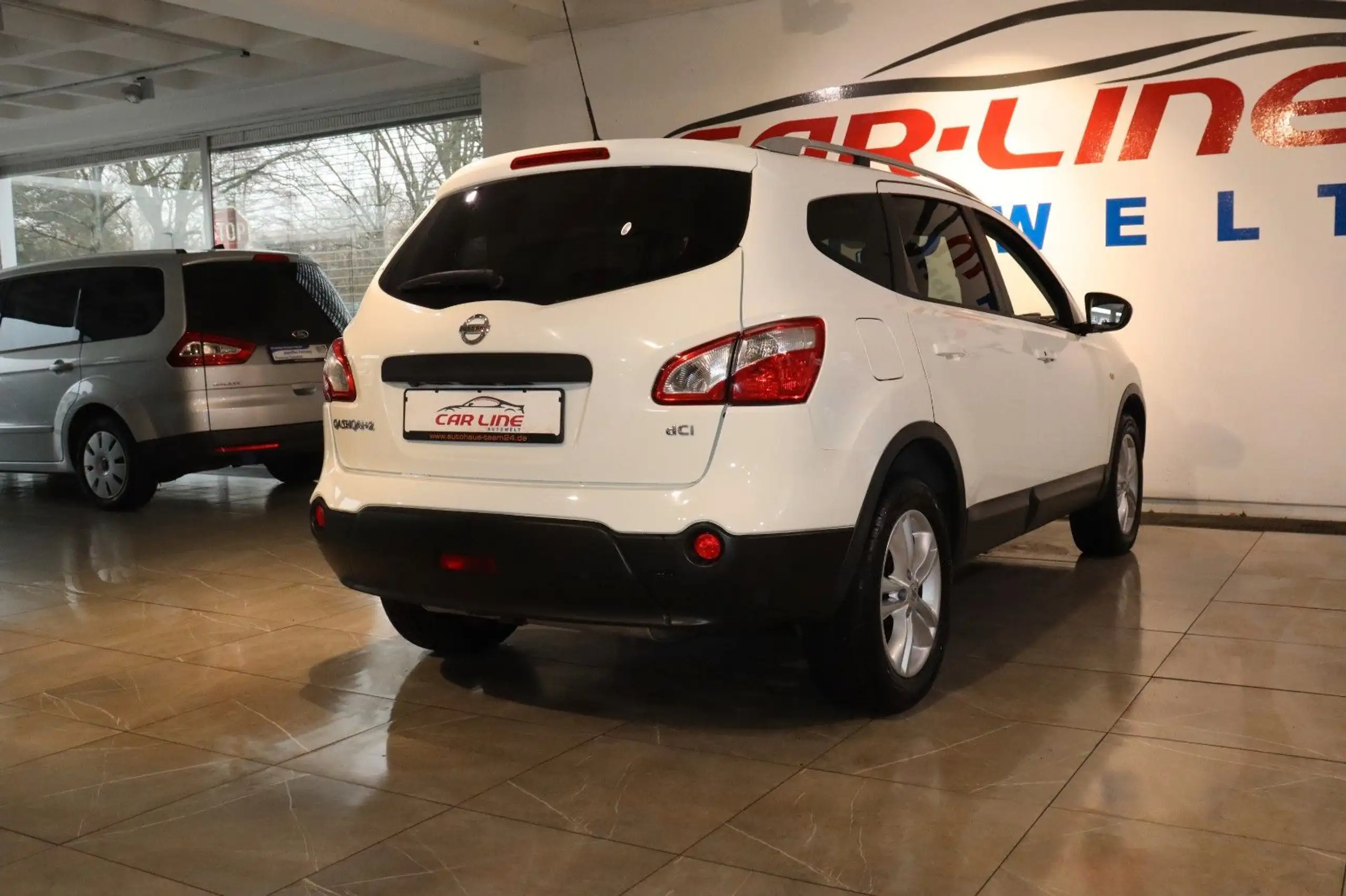 Nissan - Qashqai+2