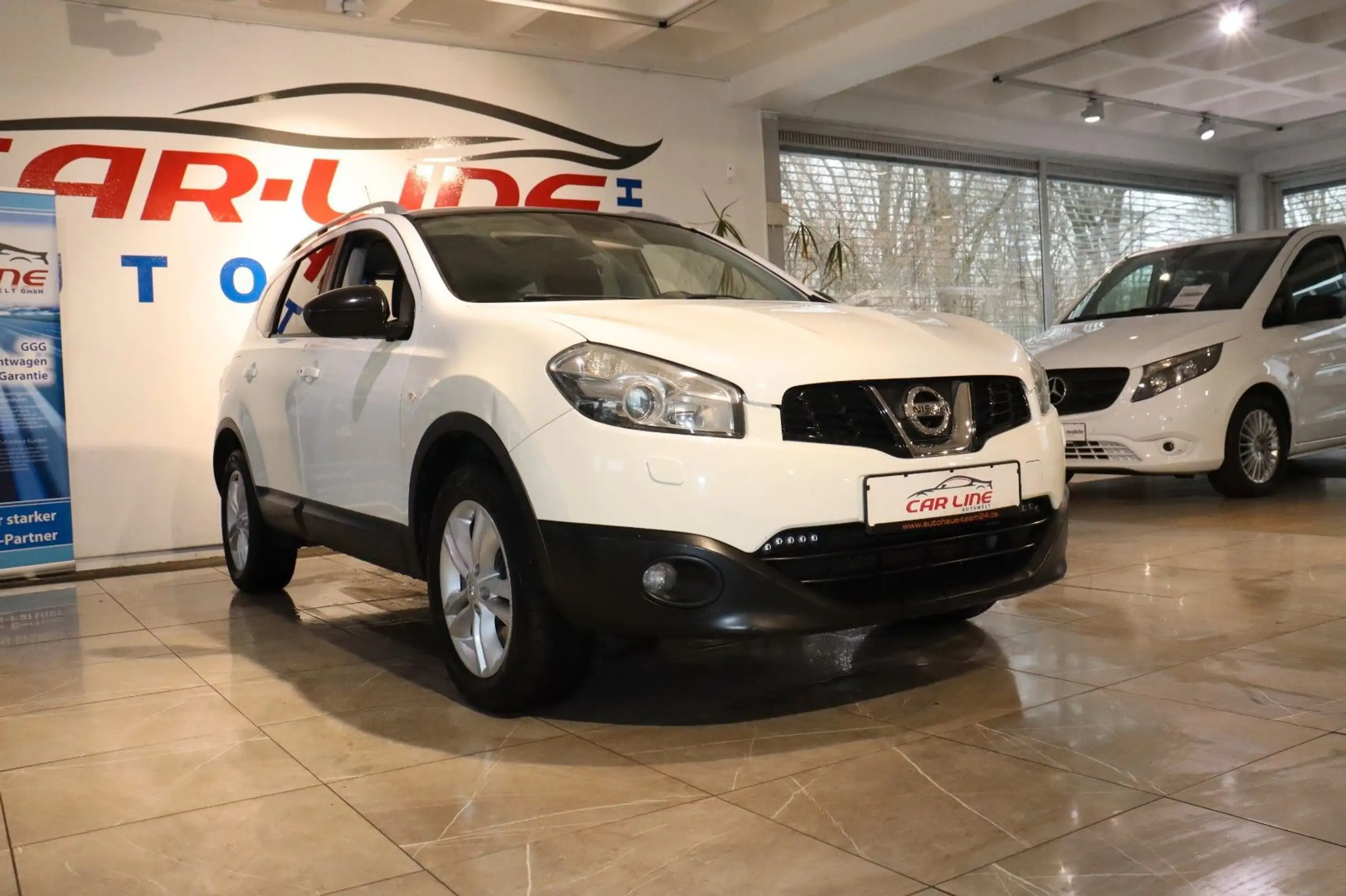 Nissan - Qashqai+2