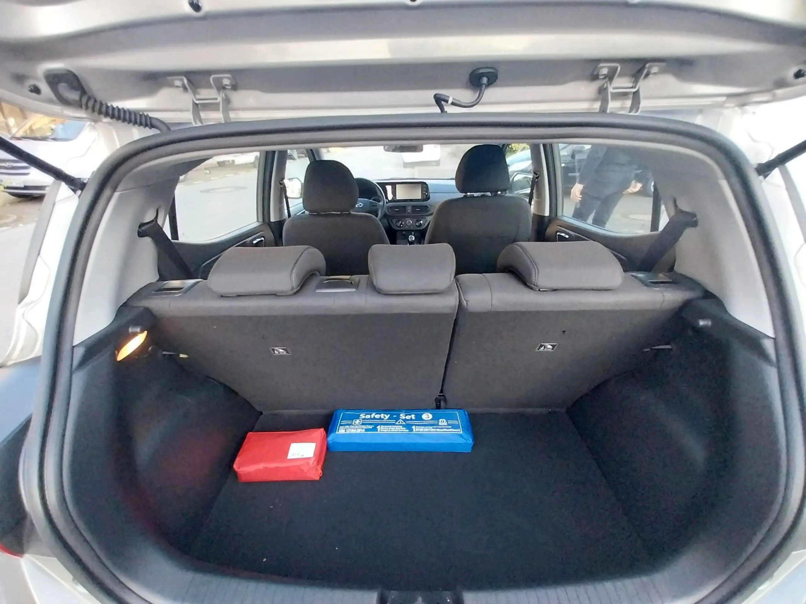 Hyundai - i10