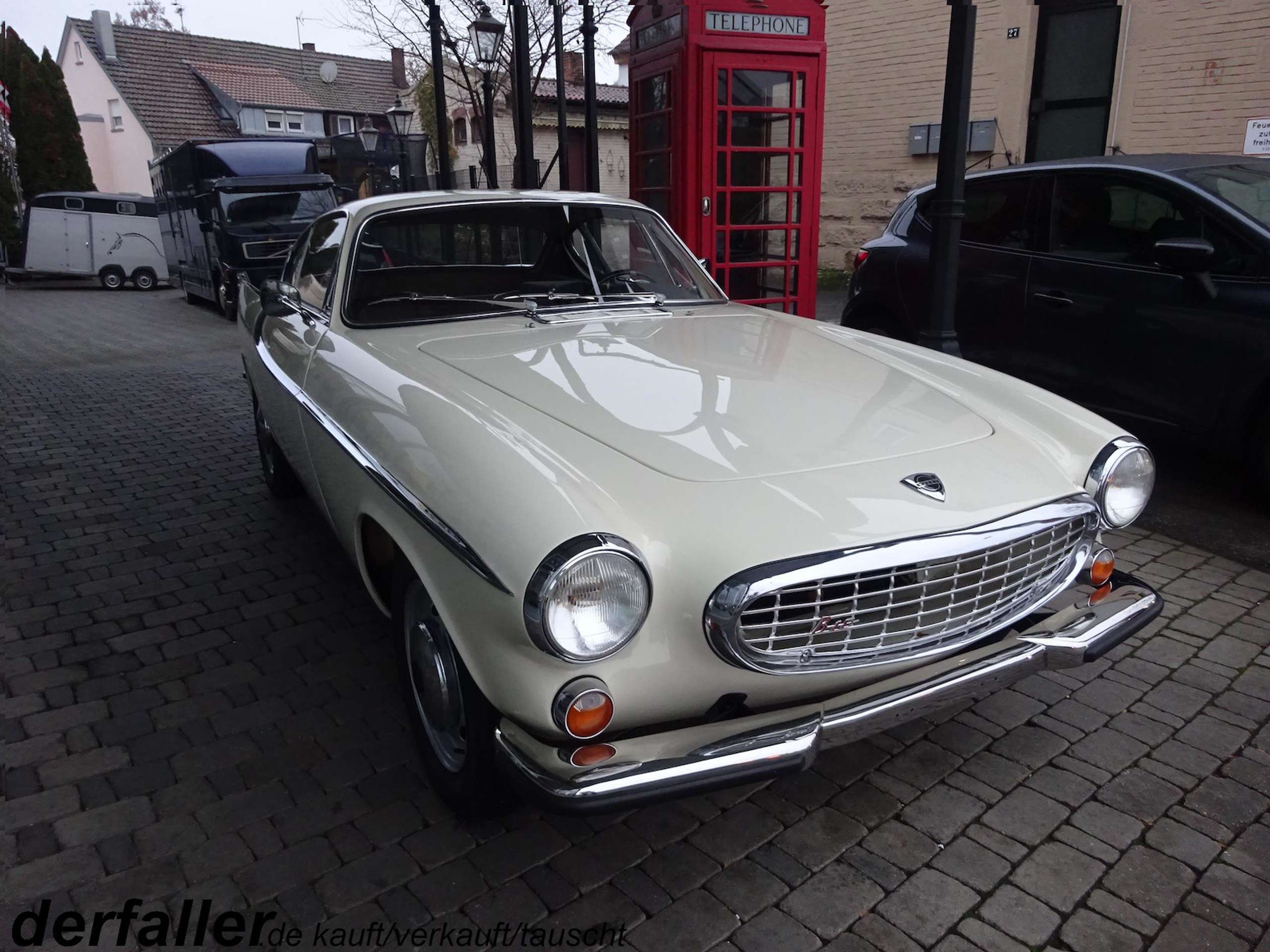 Volvo - P1800