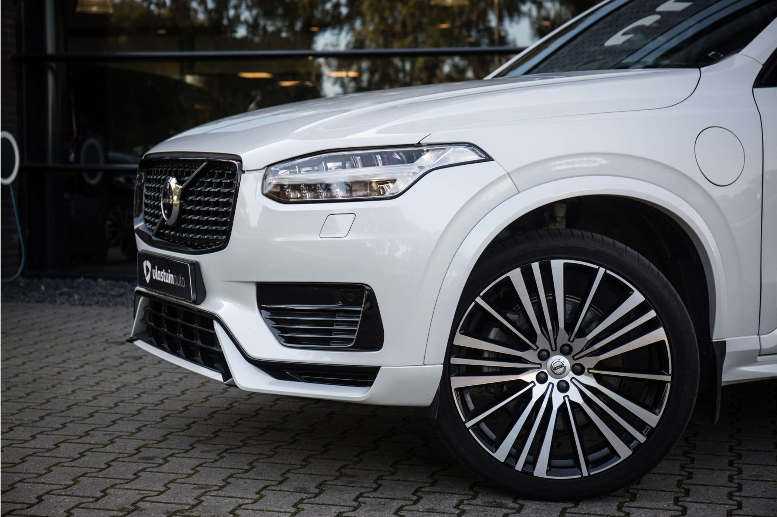 Volvo - XC90