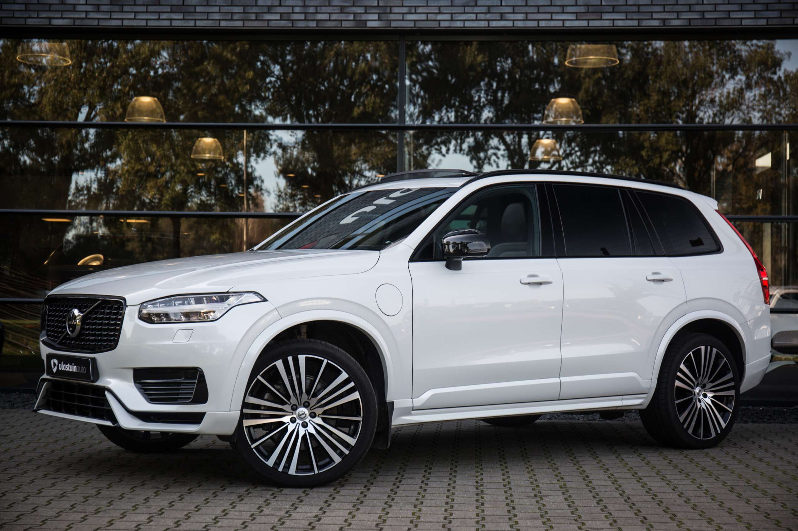 Volvo - XC90