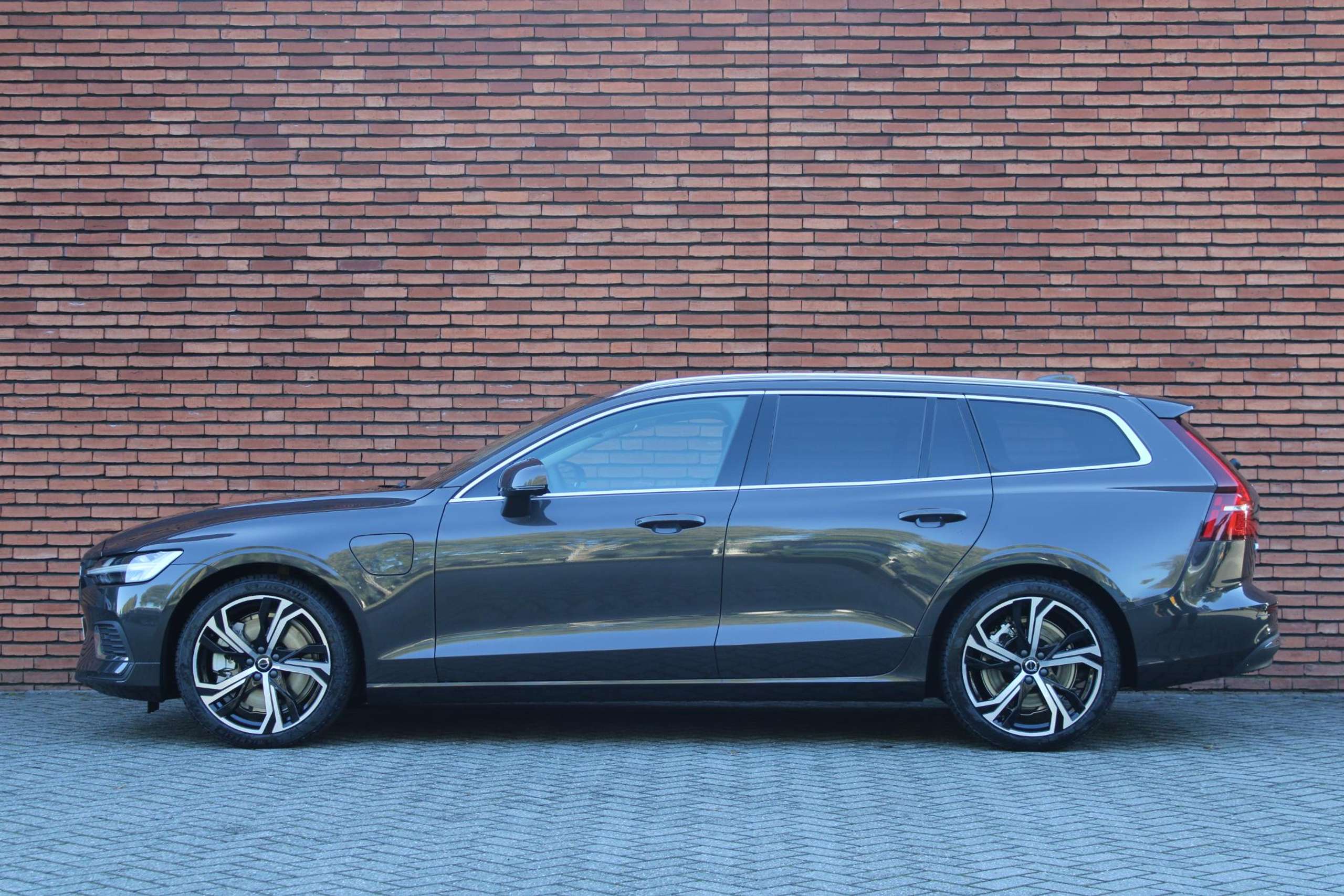 Volvo - V60