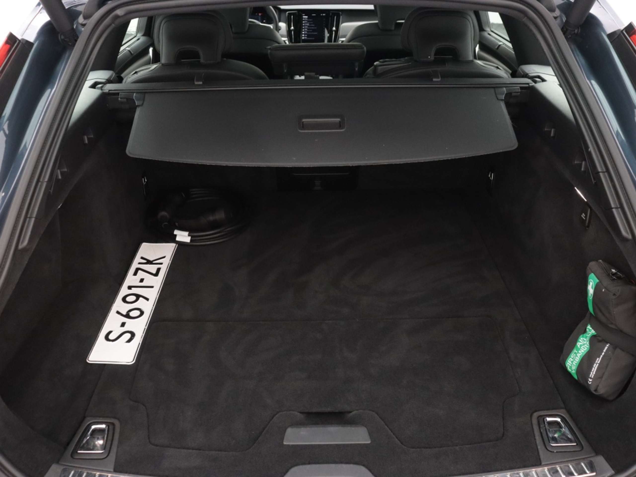 Volvo - V90