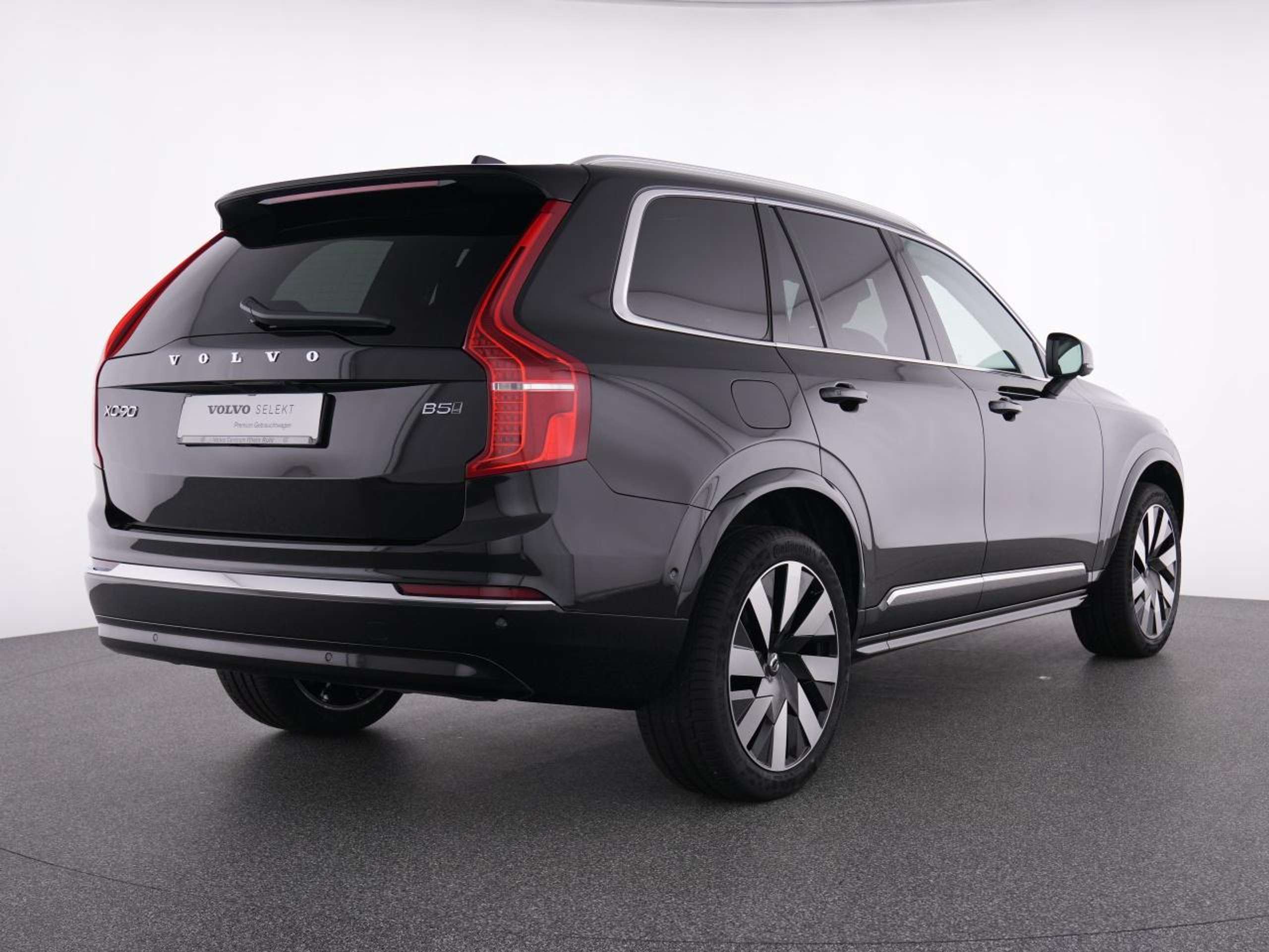 Volvo - XC90