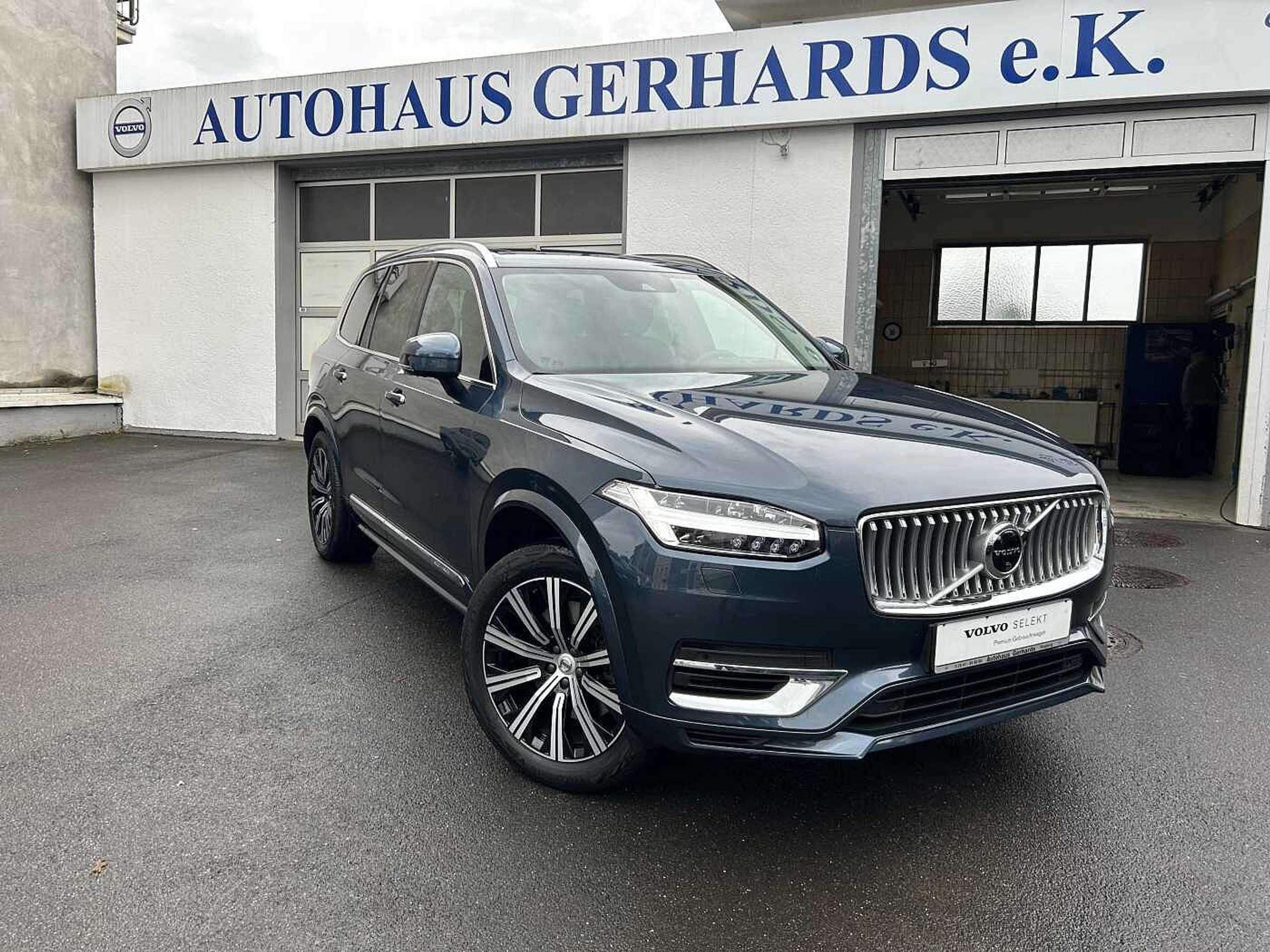 Volvo - XC90