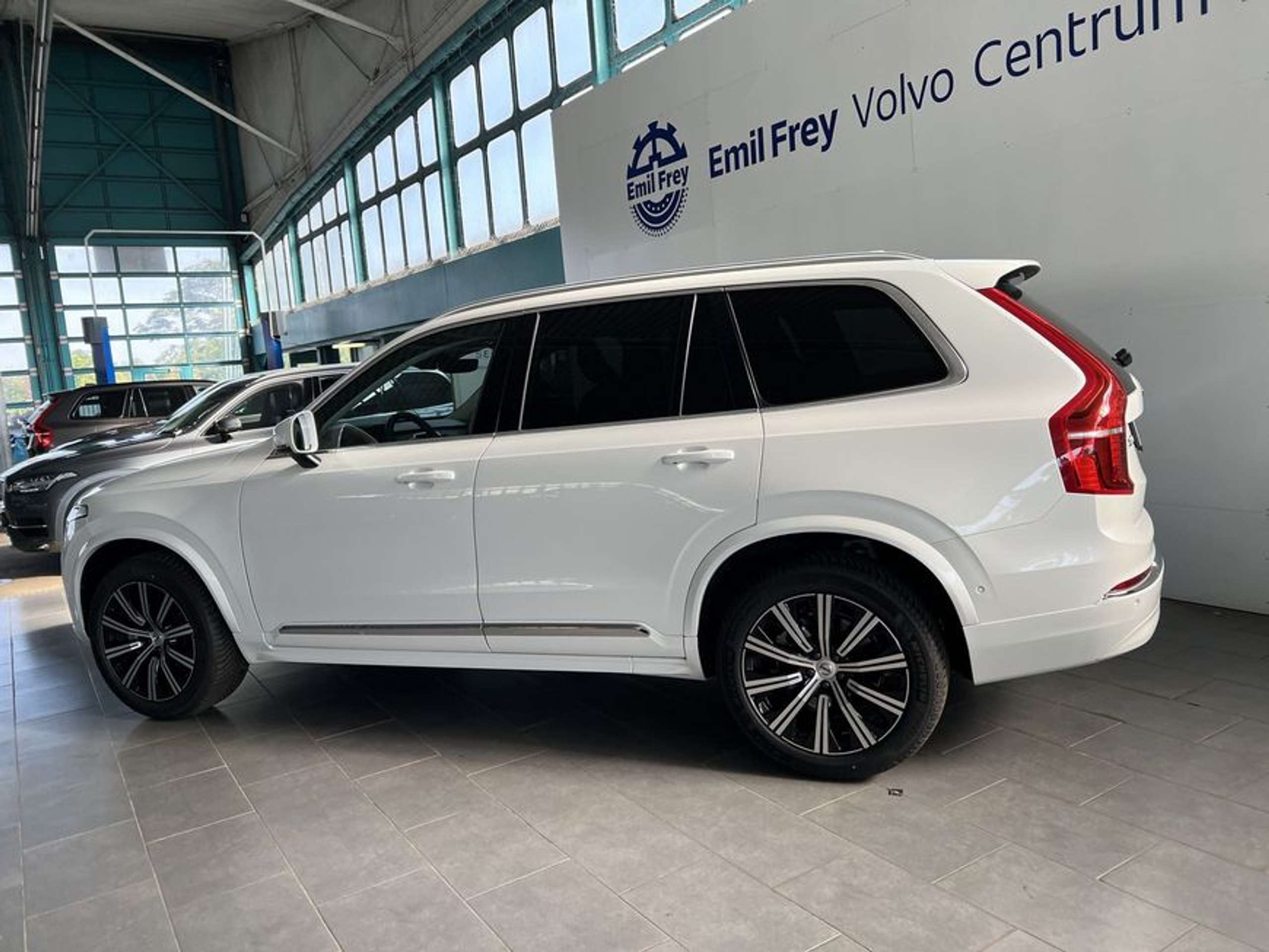 Volvo - XC90