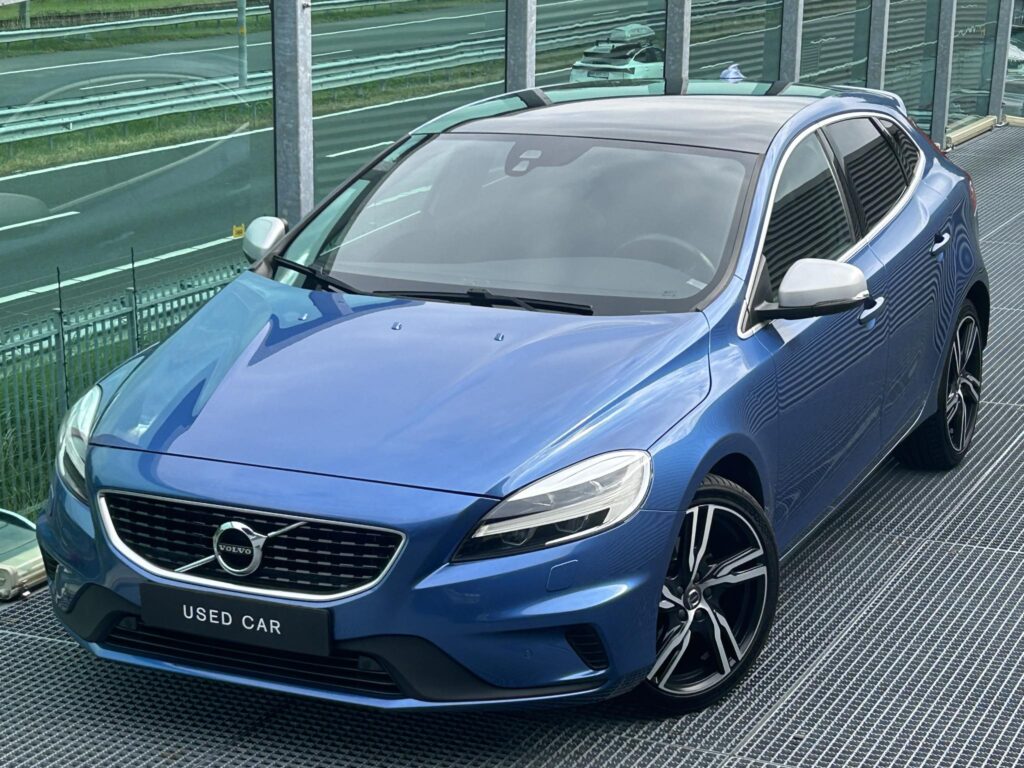 Volvo - V40