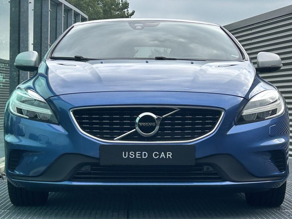 Volvo - V40