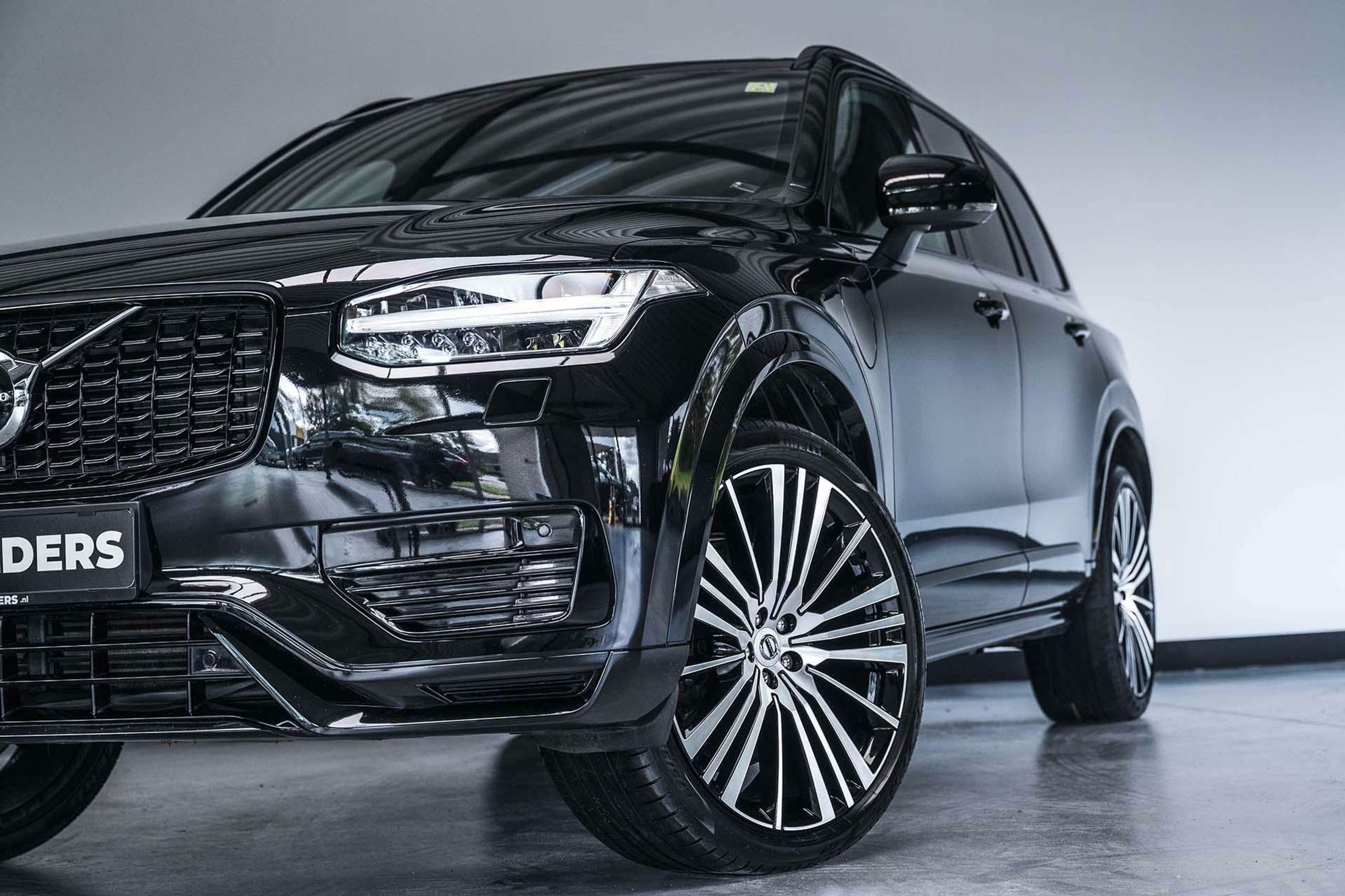 Volvo - XC90