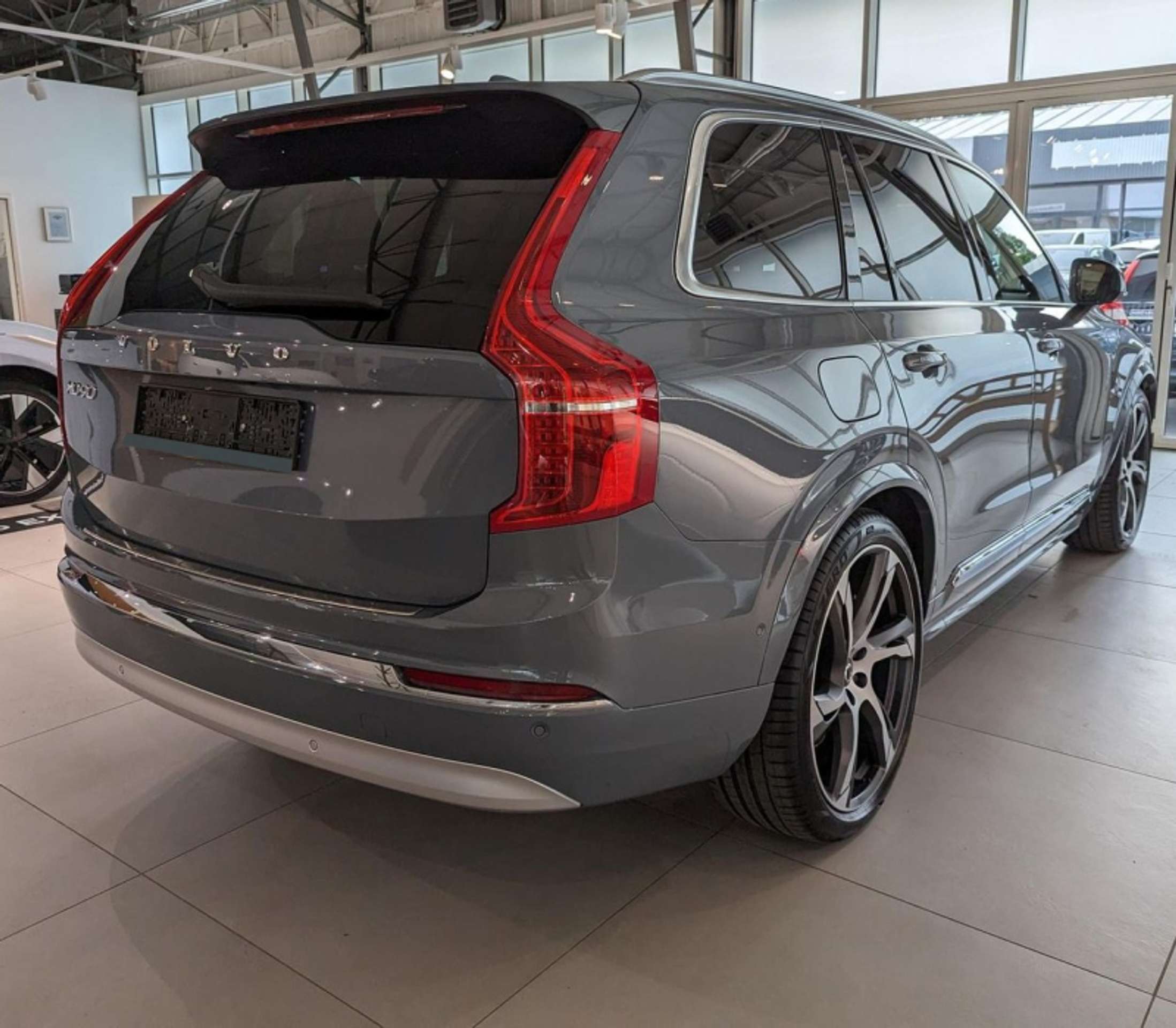 Volvo - XC90