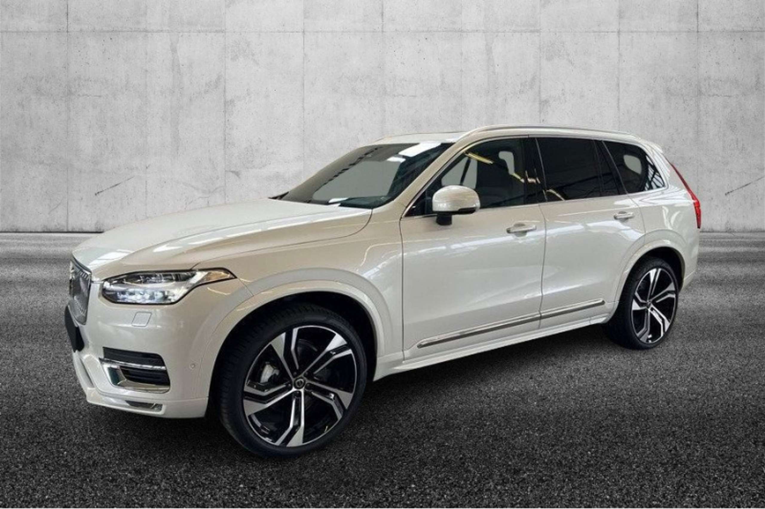 Volvo - XC90