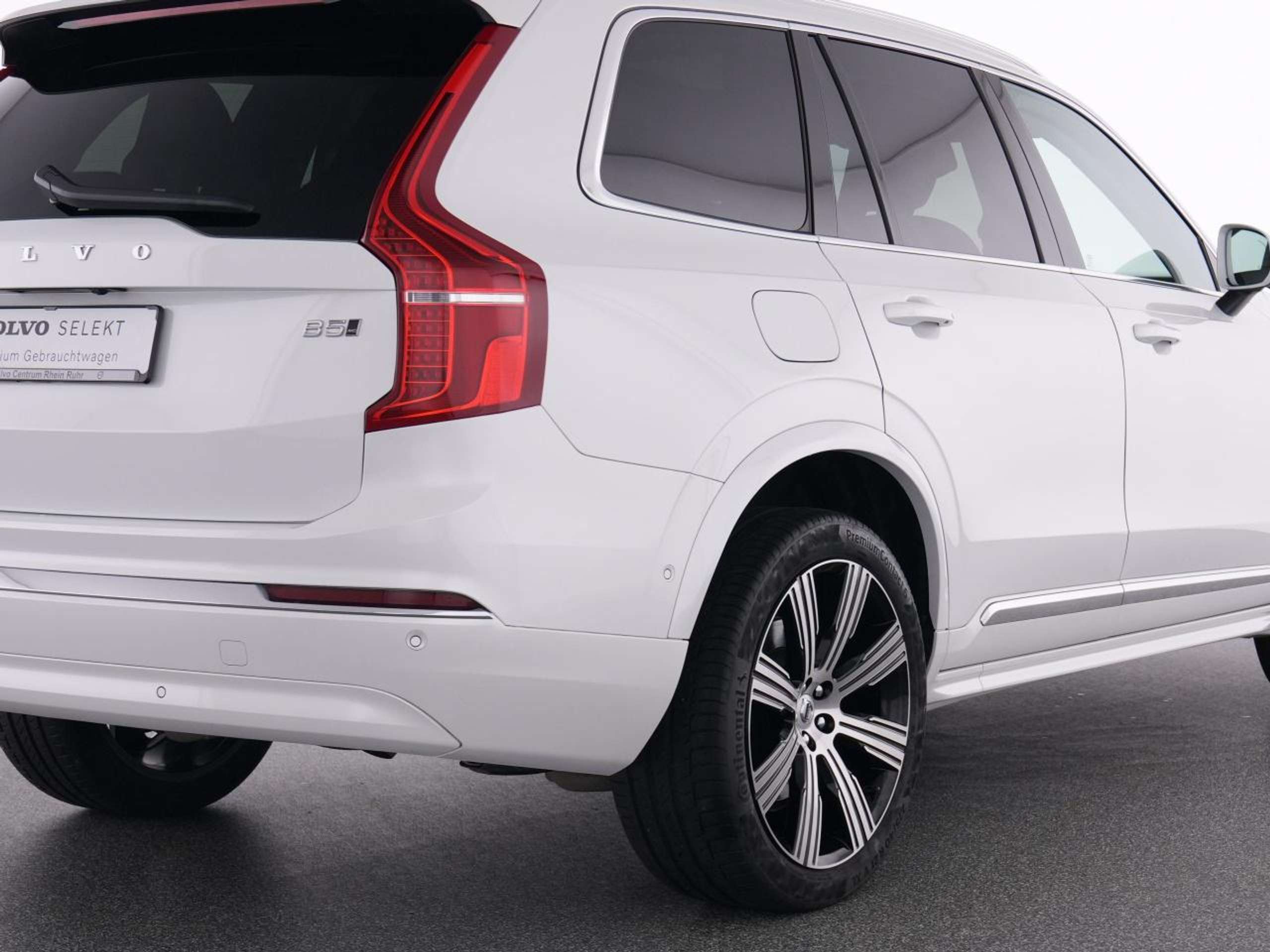 Volvo - XC90