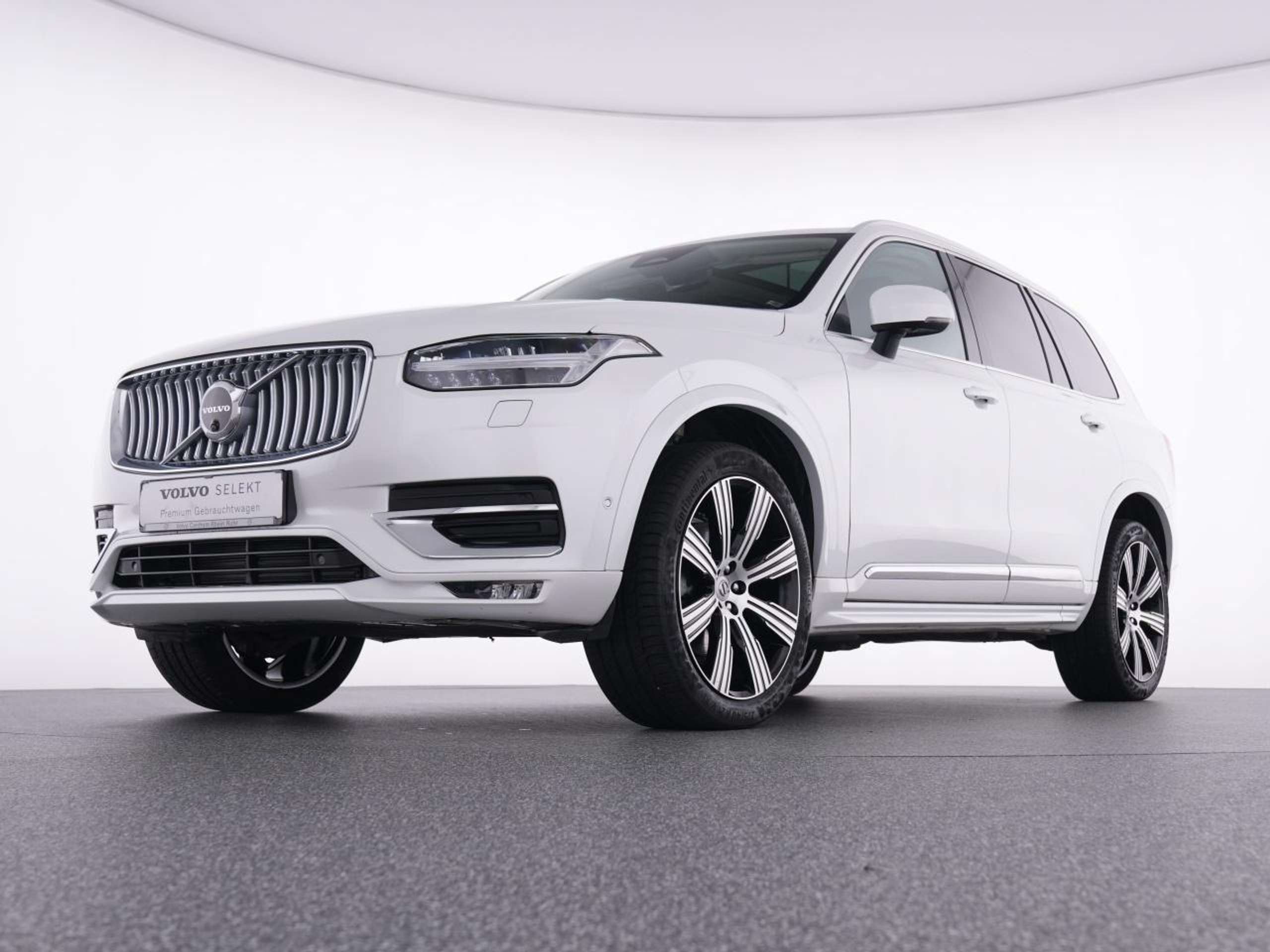 Volvo - XC90