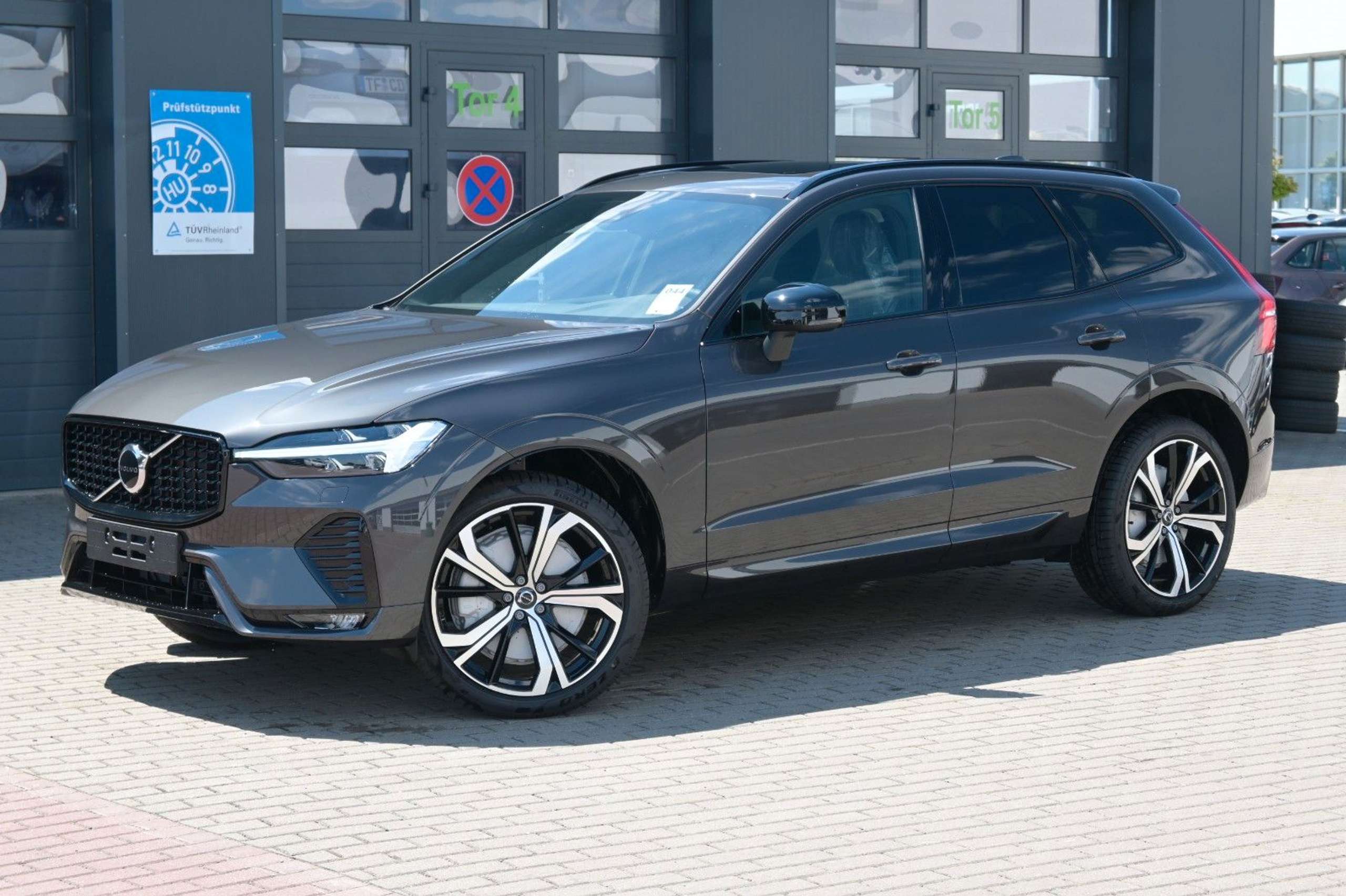 Volvo - XC60