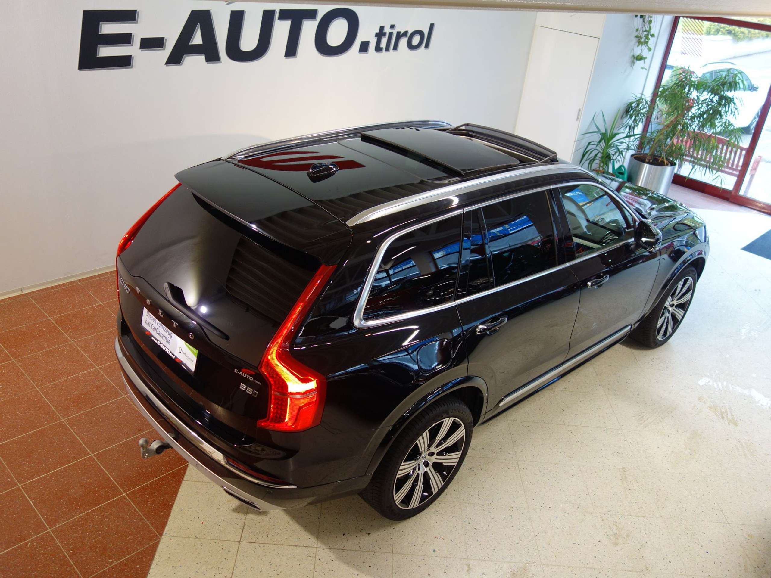 Volvo - XC90