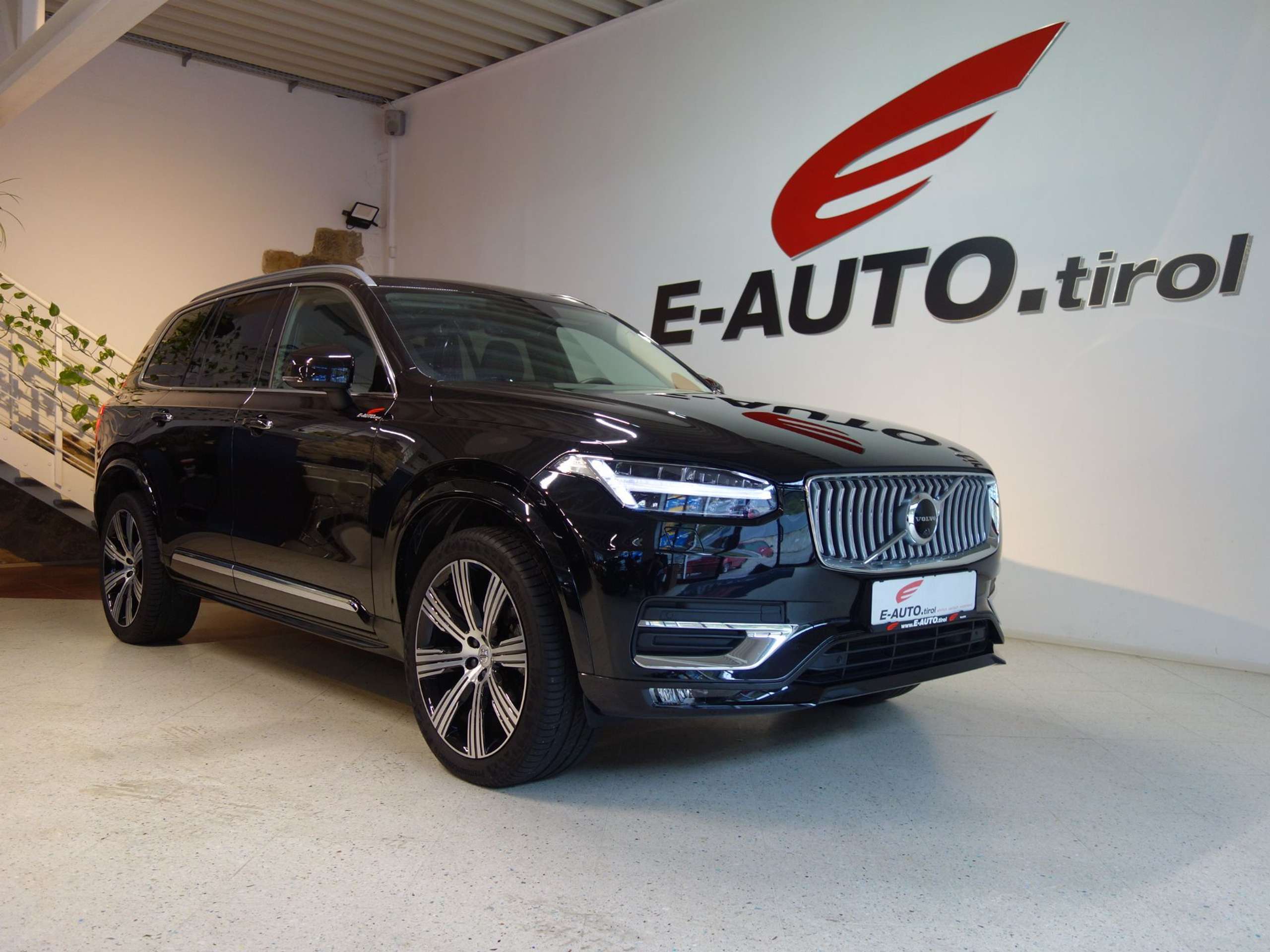 Volvo - XC90