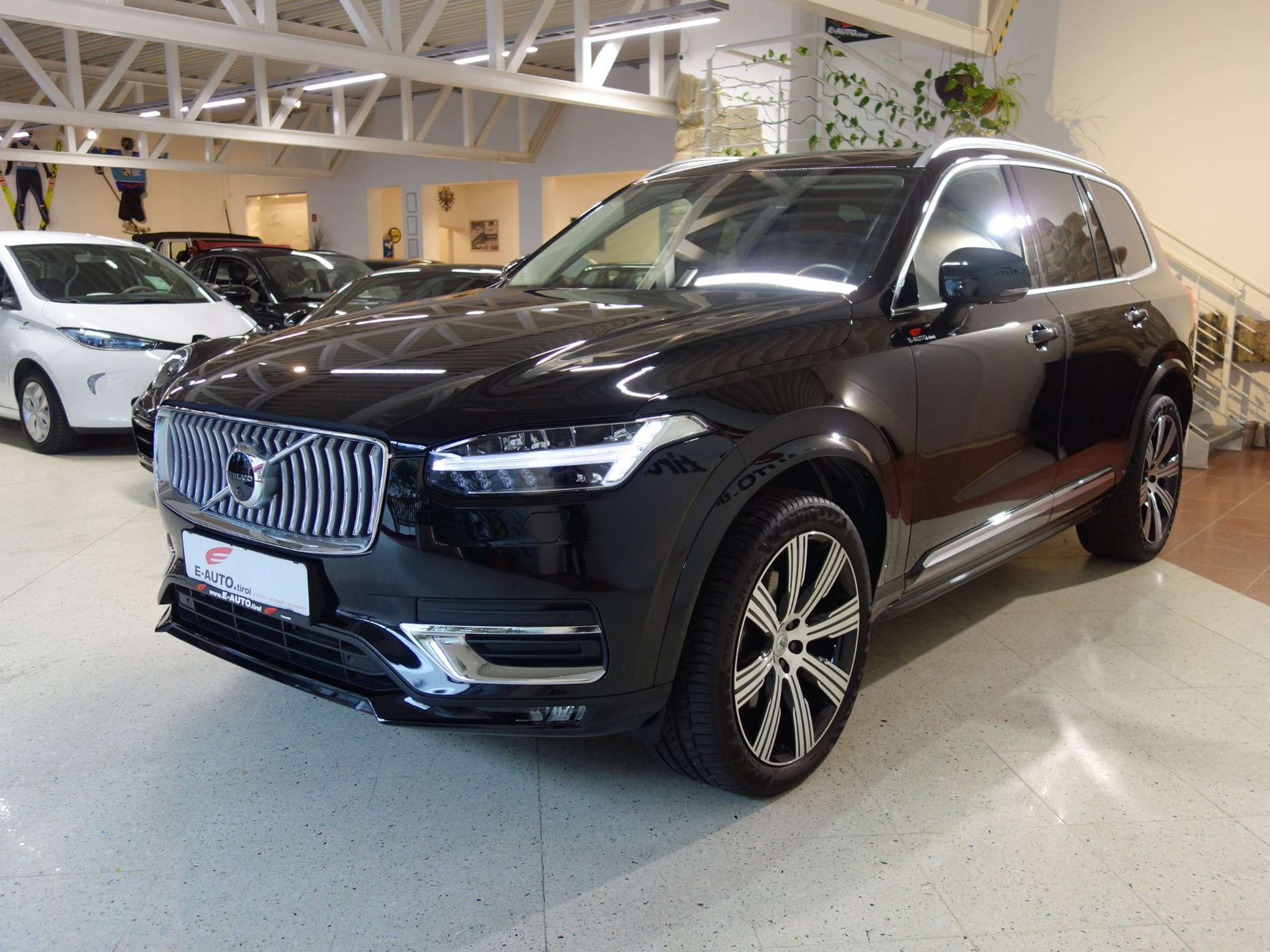 Volvo - XC90