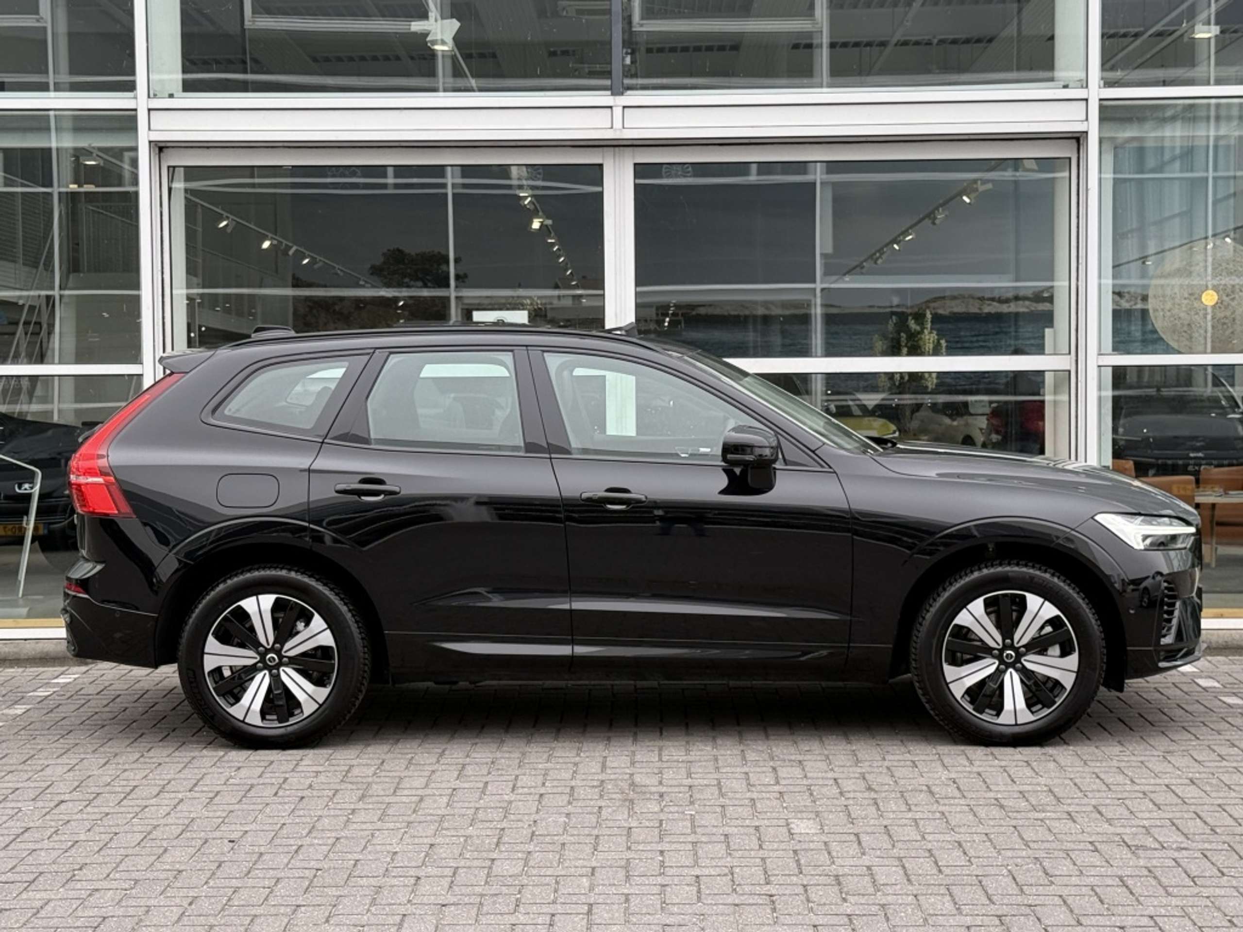 Volvo - XC60