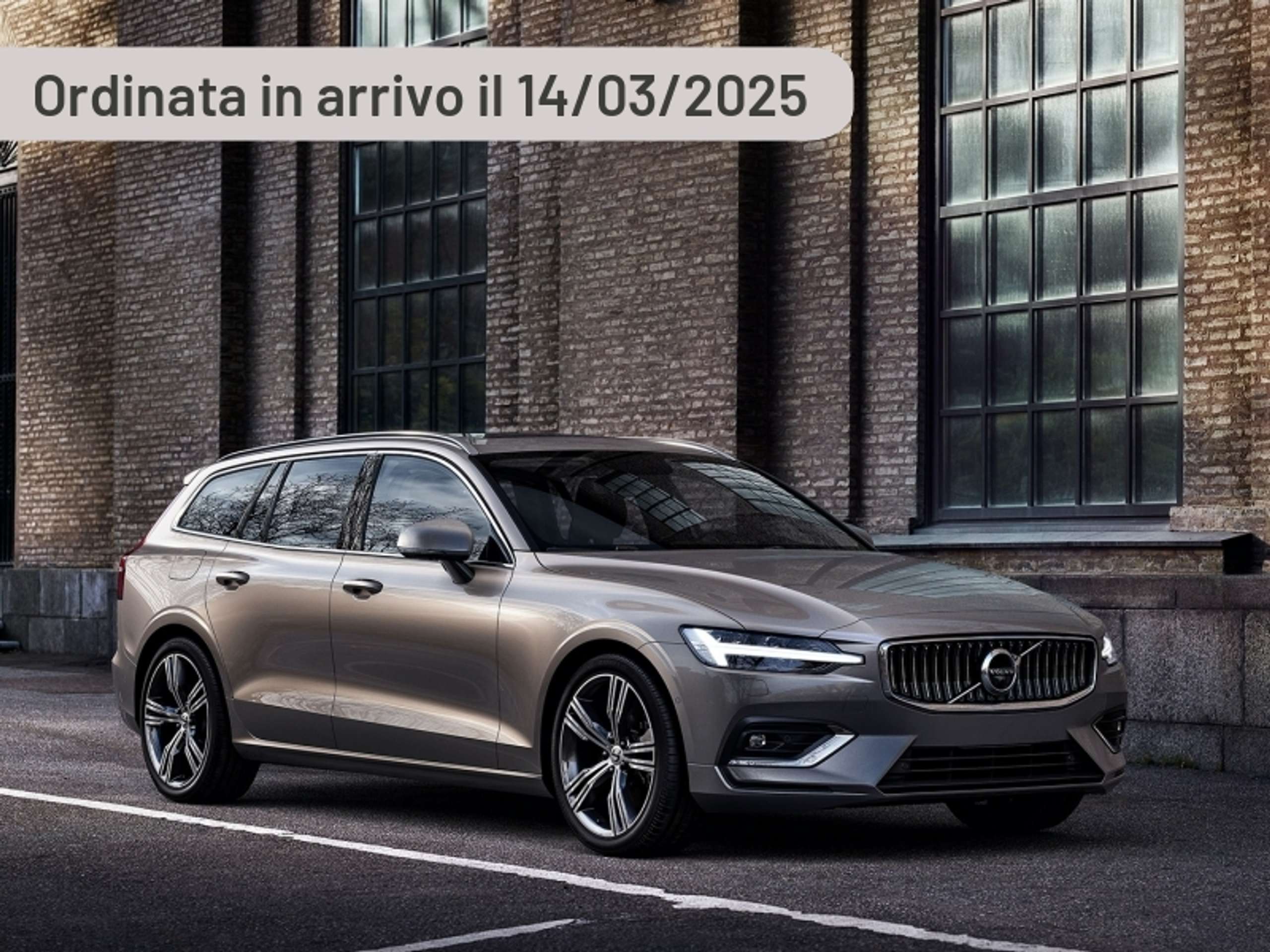 Volvo V60 2023