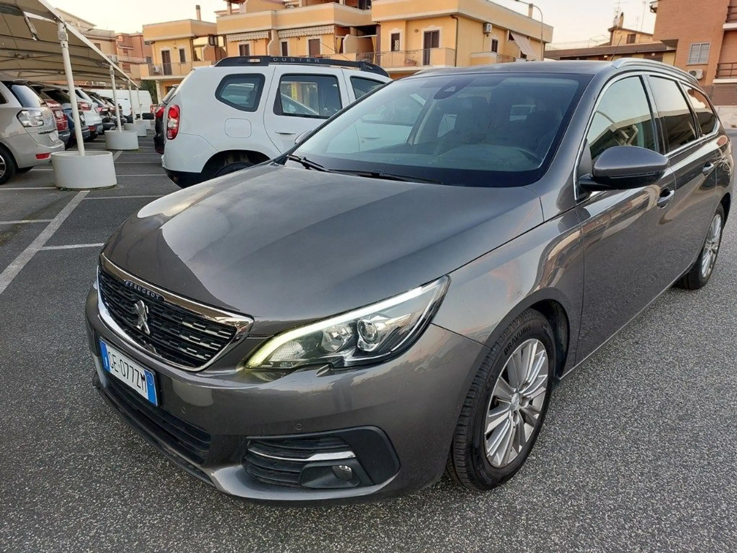 Peugeot - 308