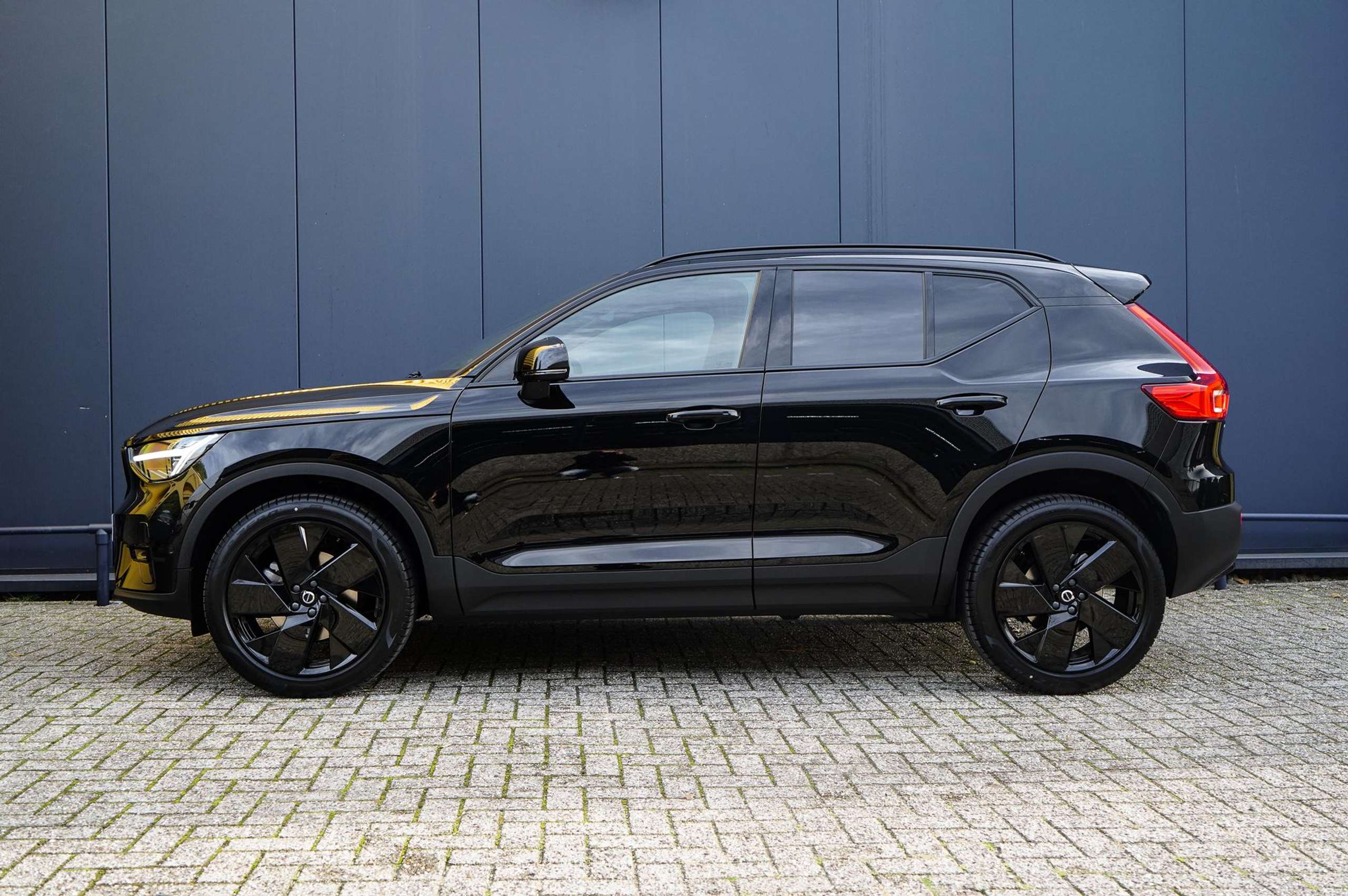 Volvo - XC40