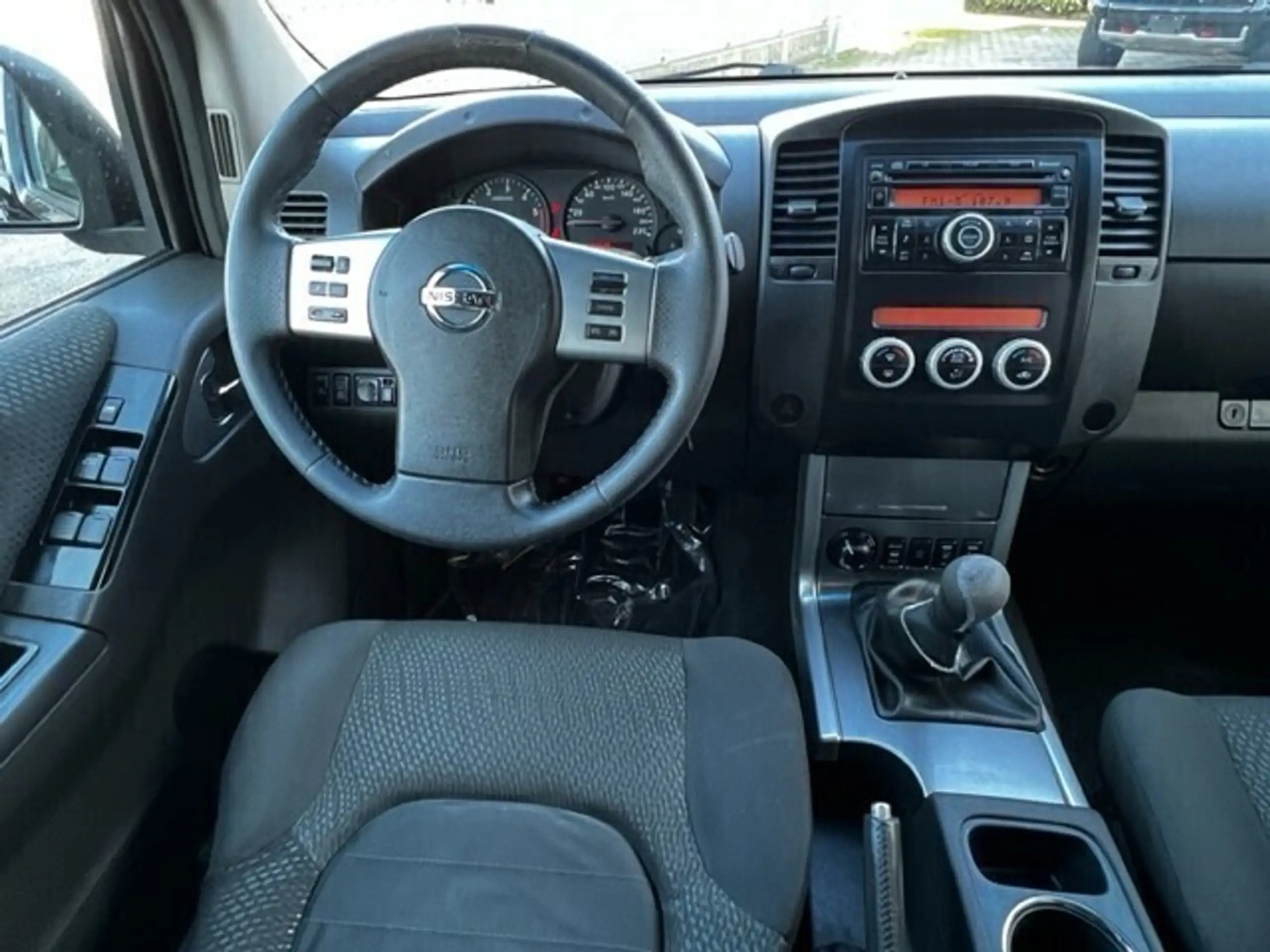 Nissan - Navara