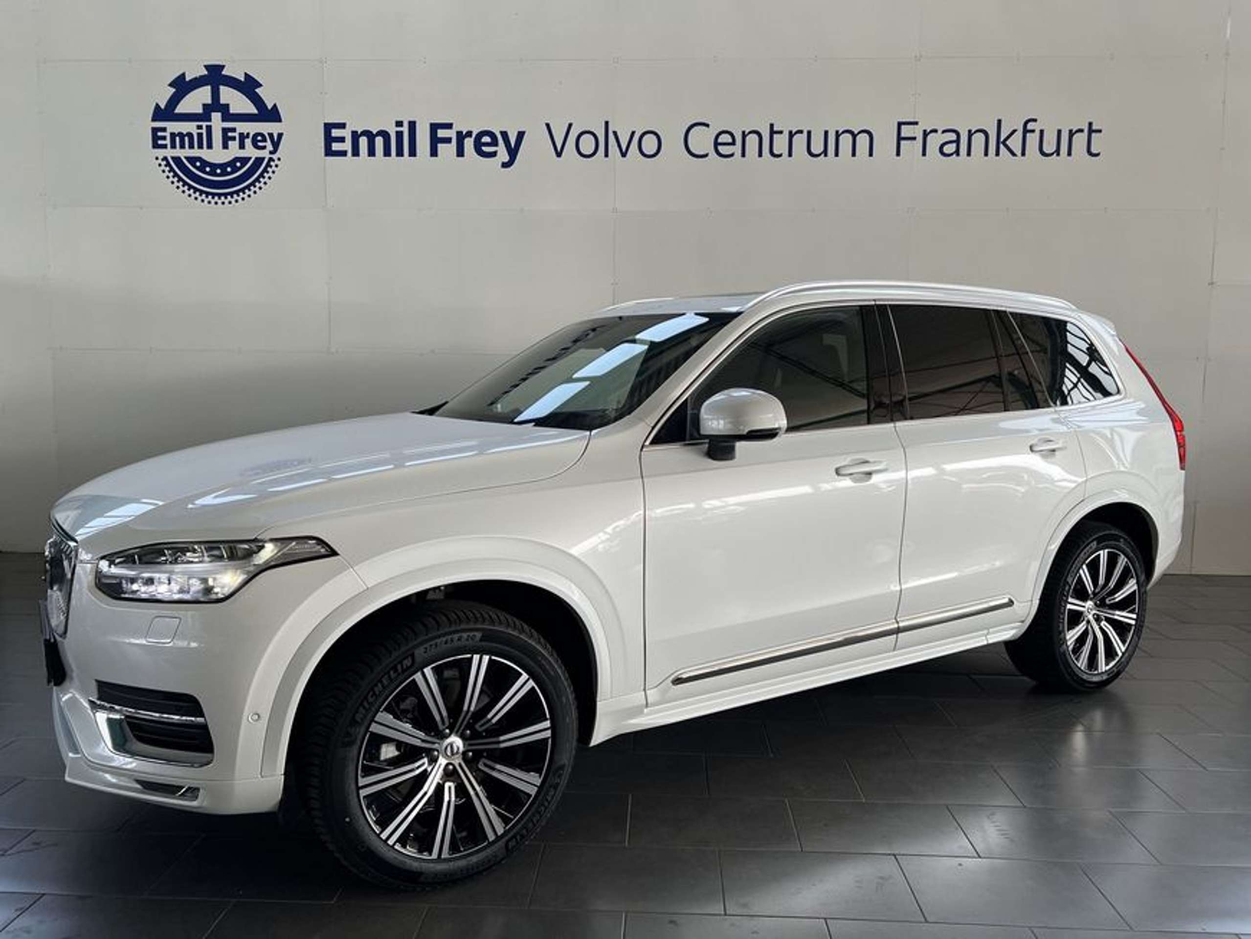 Volvo - XC90