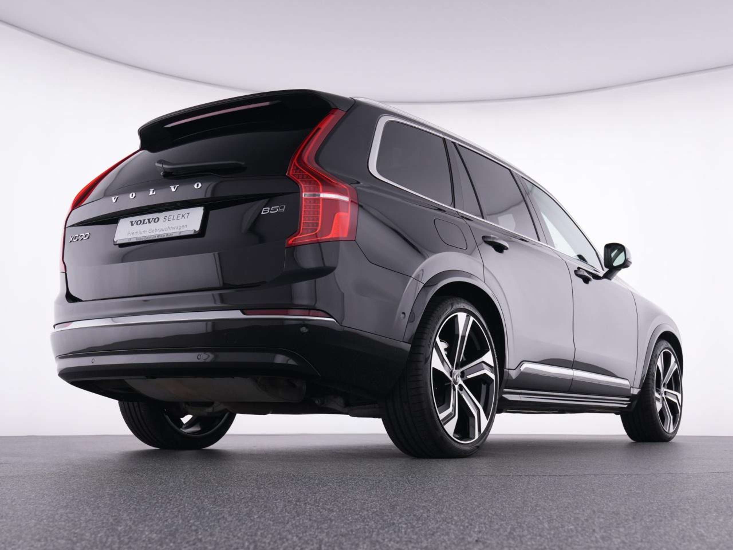 Volvo - XC90