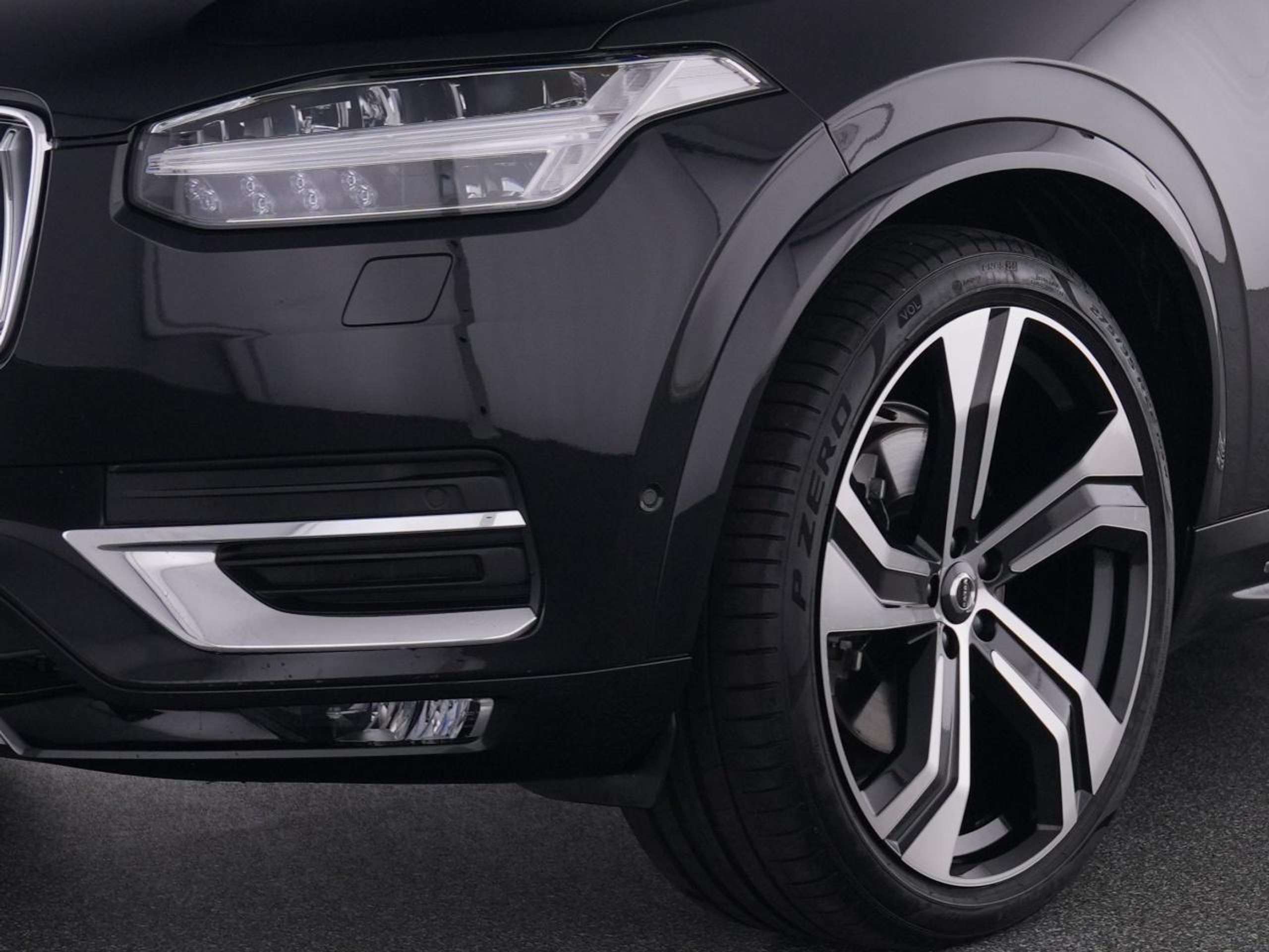 Volvo - XC90