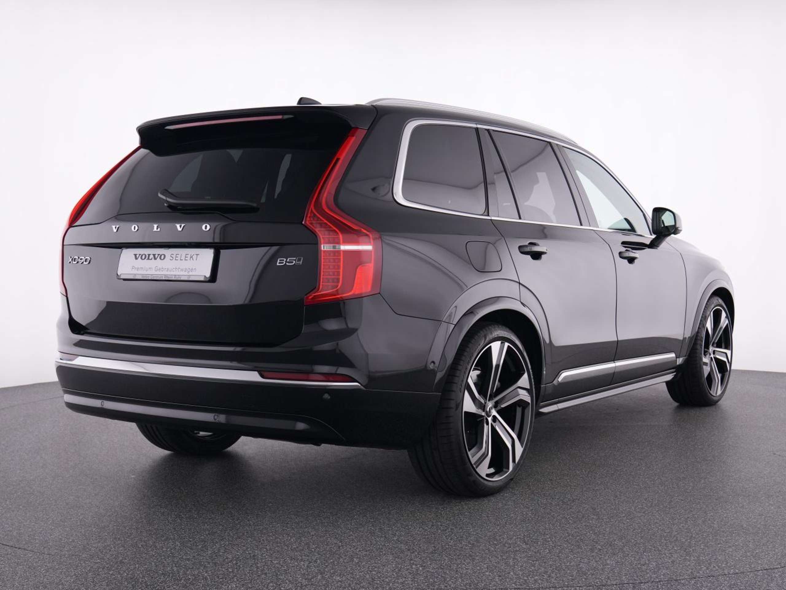 Volvo - XC90