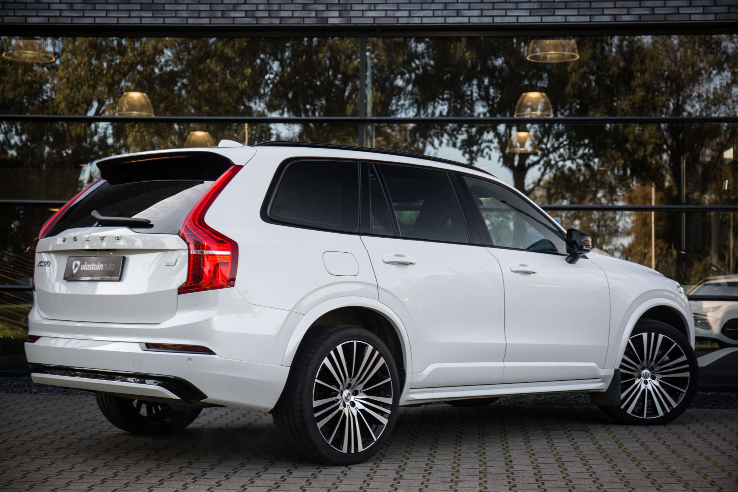 Volvo - XC90