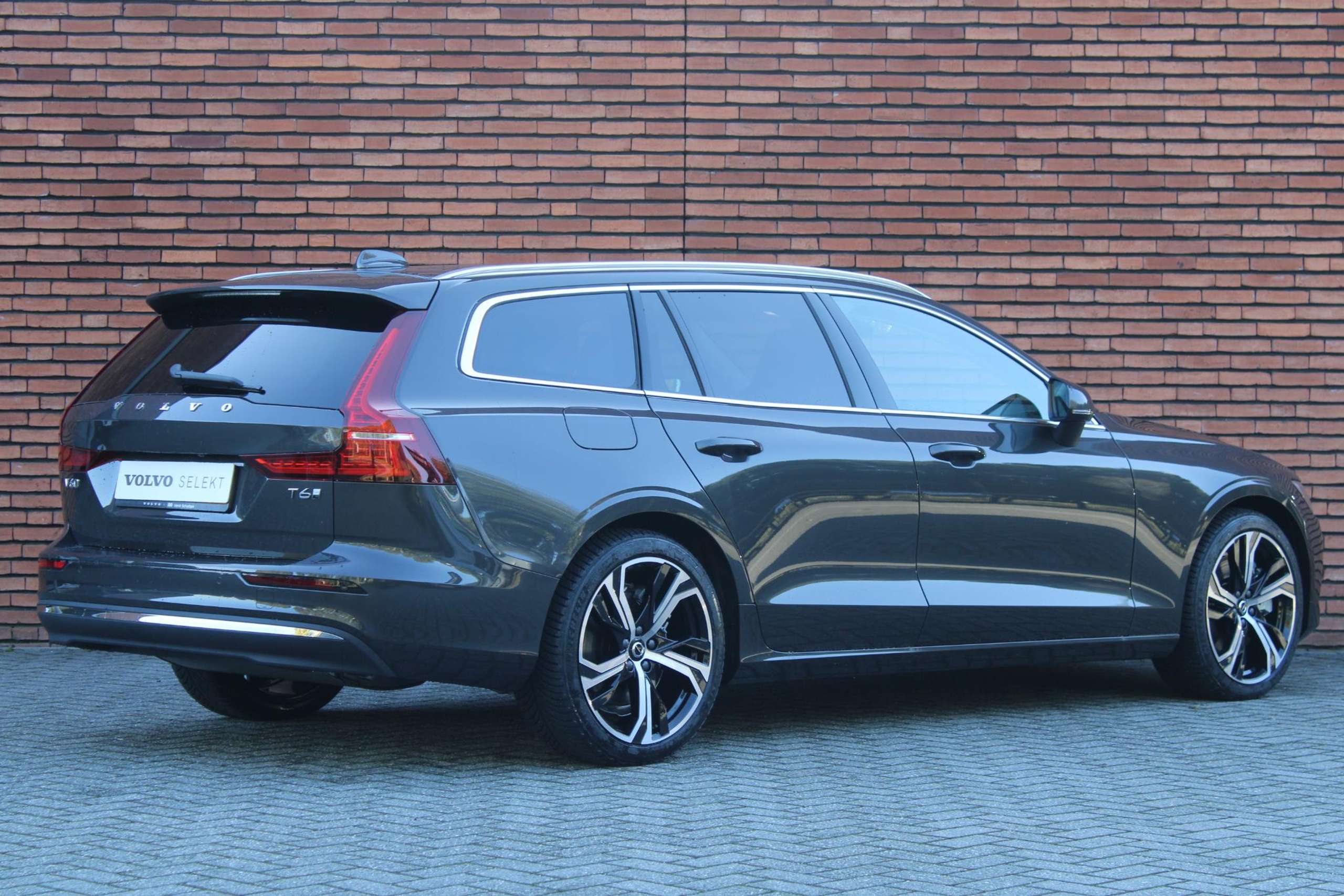 Volvo - V60