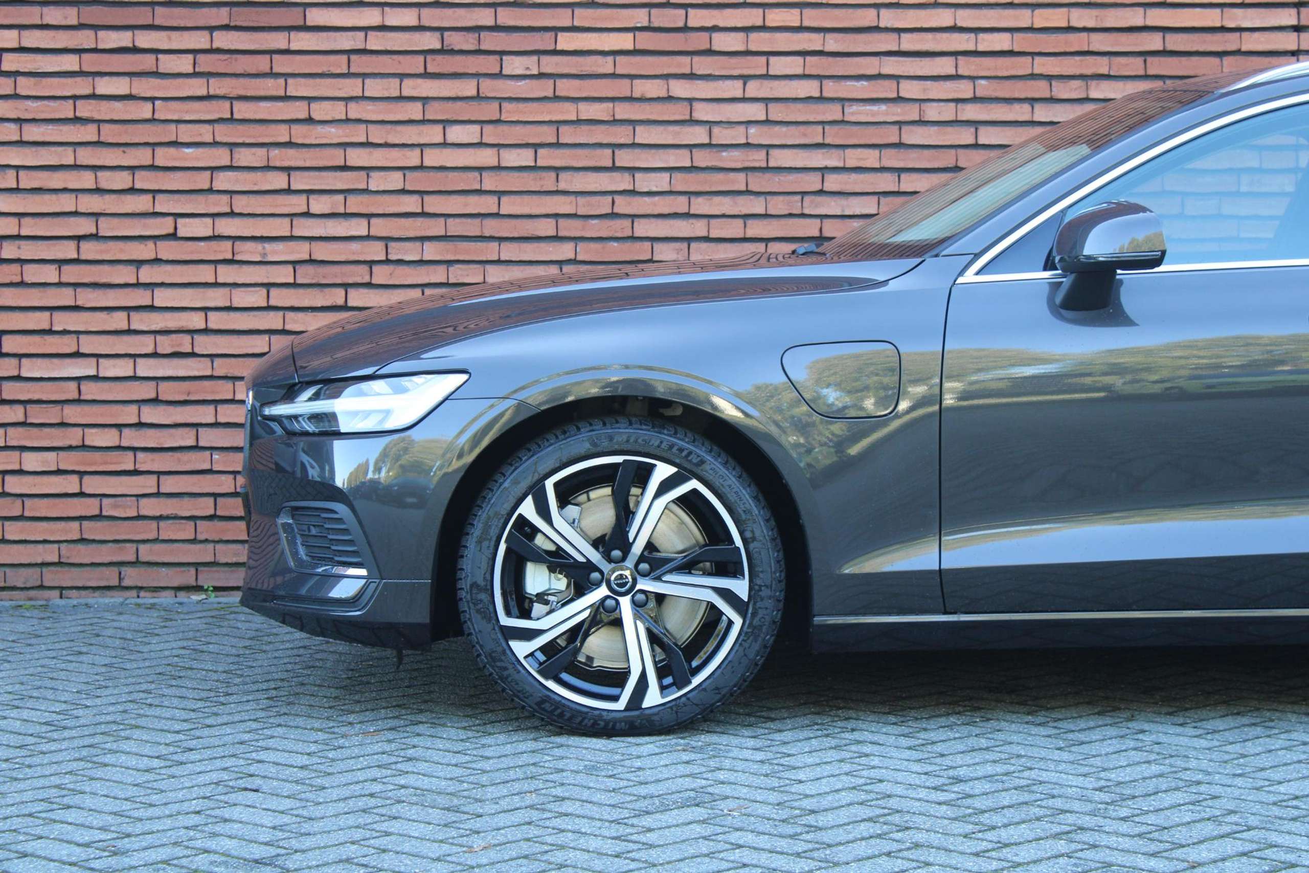 Volvo - V60